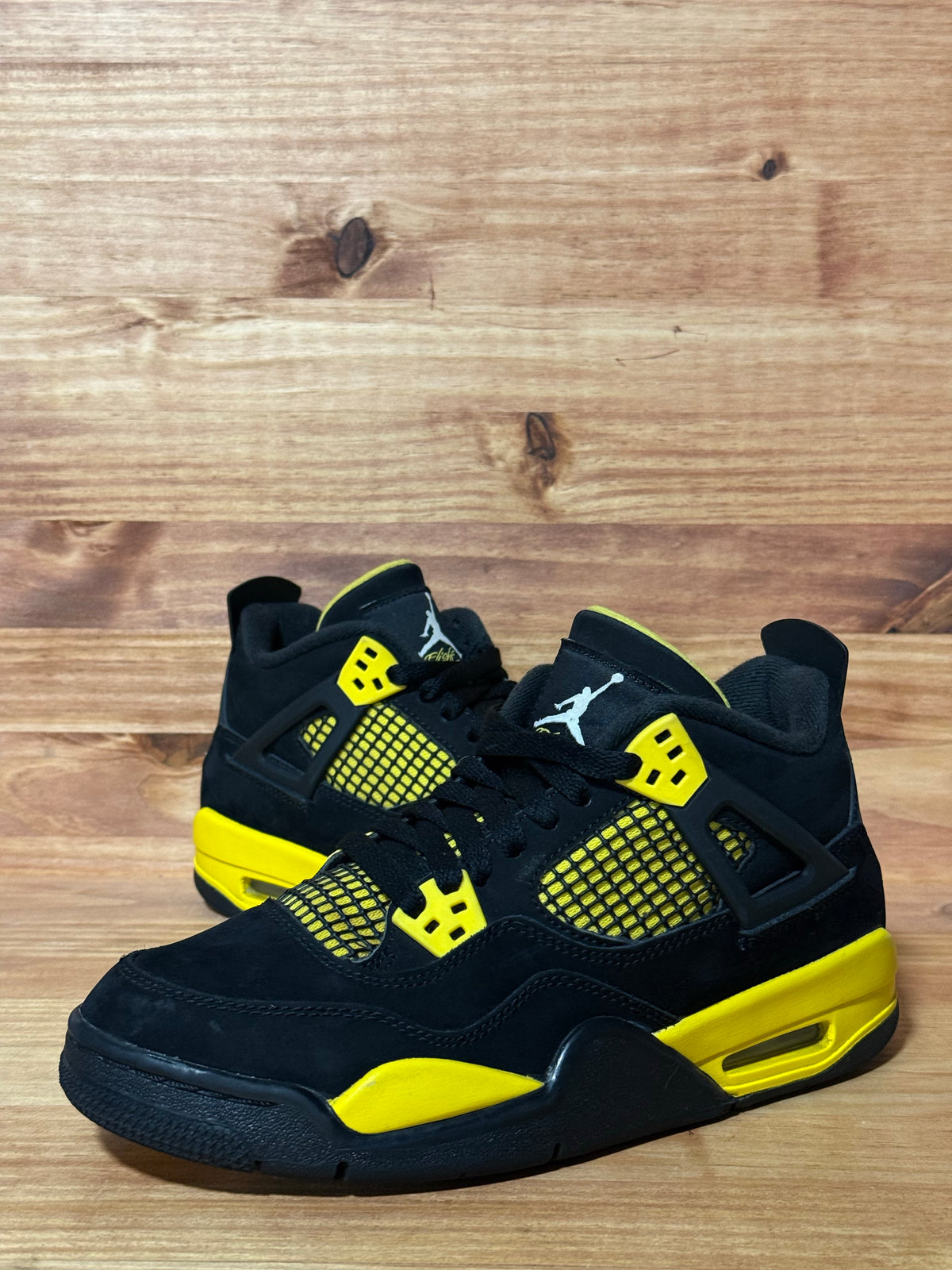 Jordan 4 Retro Thunder (2023) (GS)