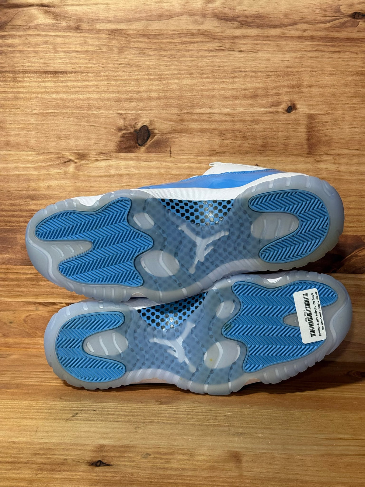 Jordan 11 Retro Low University Blue (2026) - Size 13