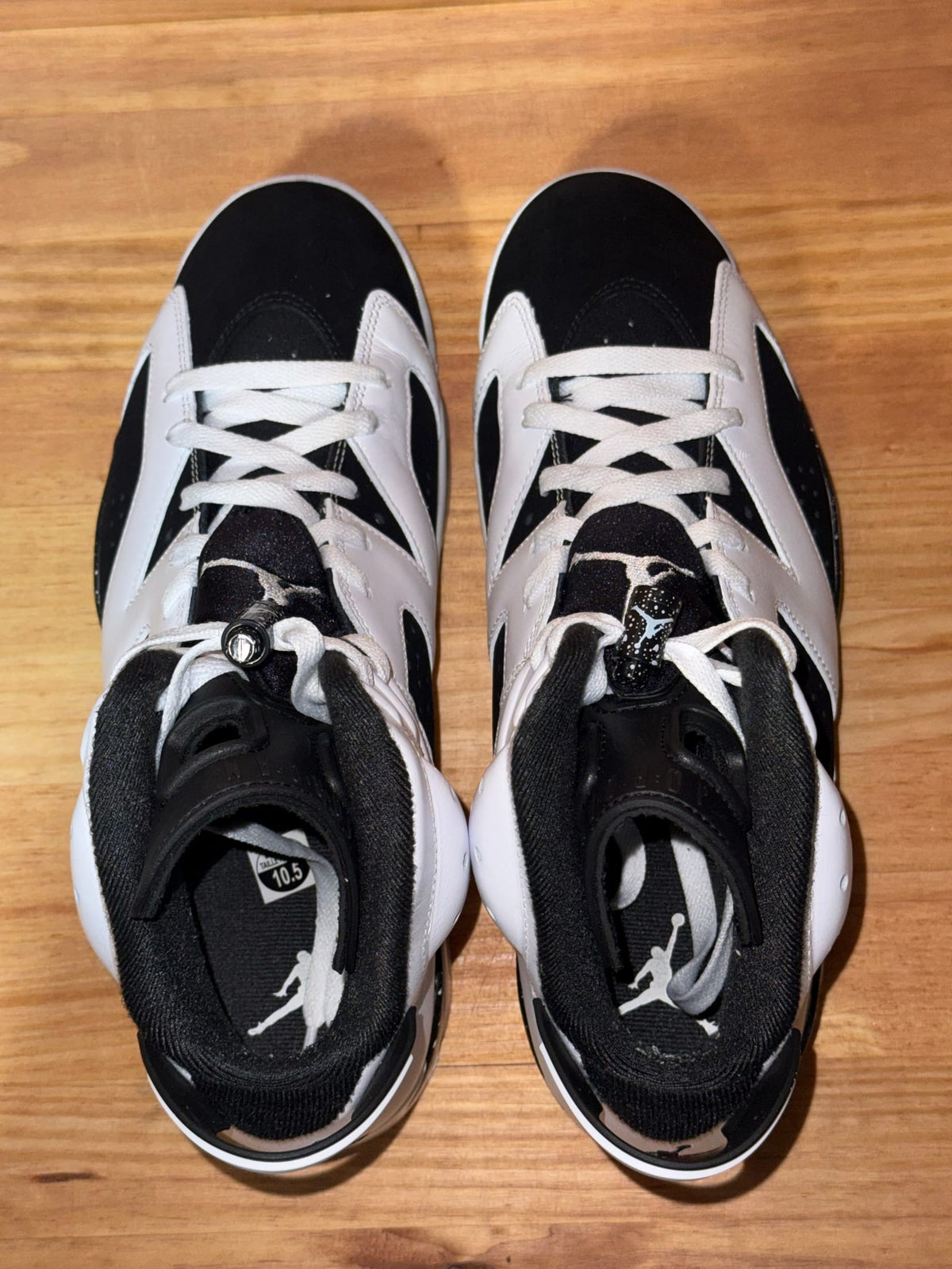 Jordan 6 Retro Oreo (2026). - Size 10.5