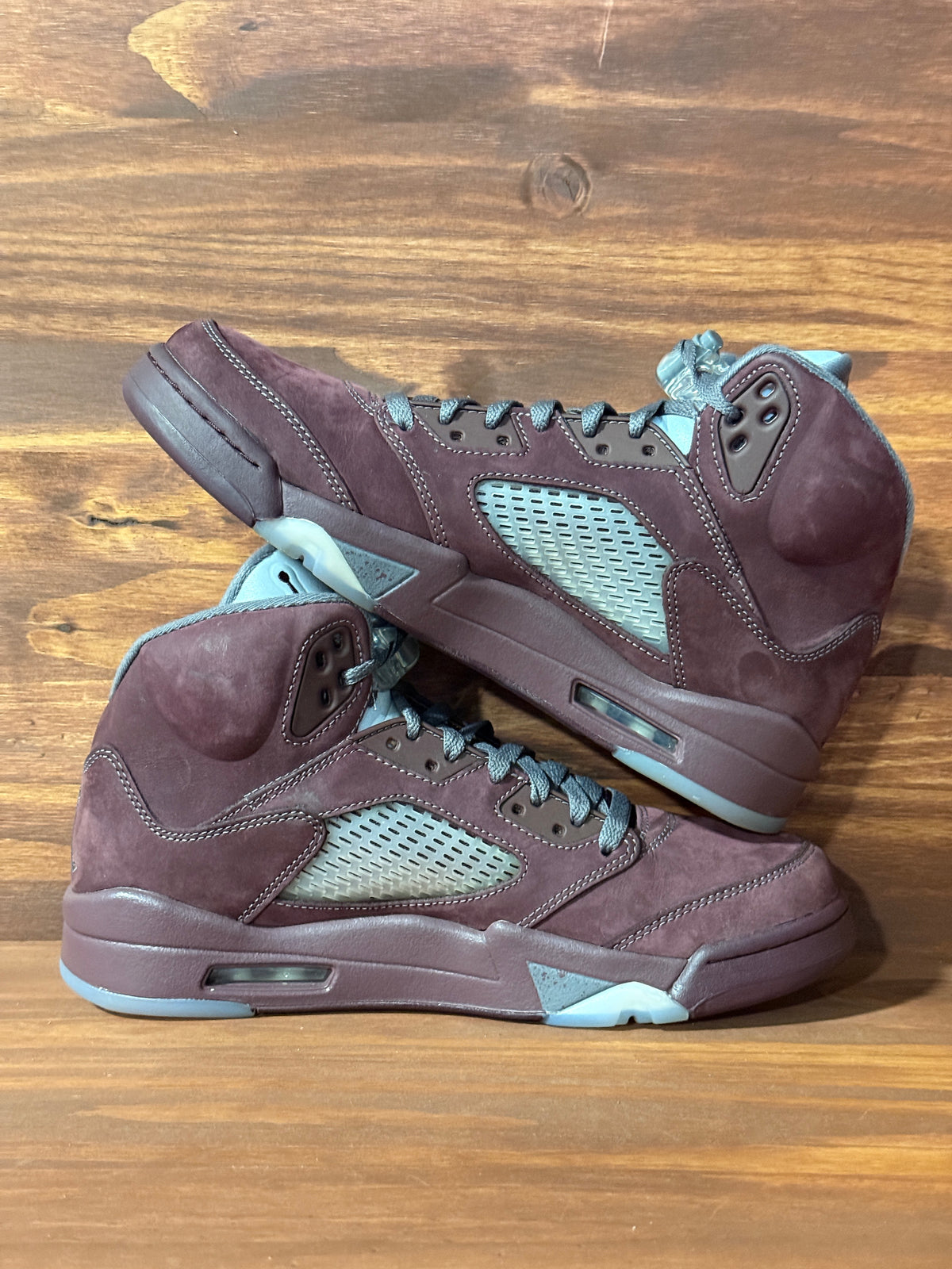 Jordan 5 Retro Burgundy (2023)