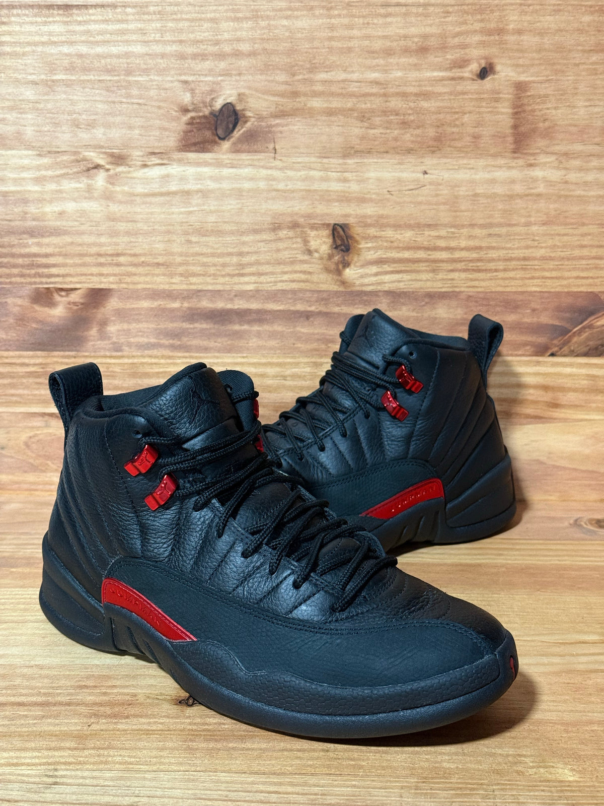 Jordan 12 Retro Bloodline - Size 7.5