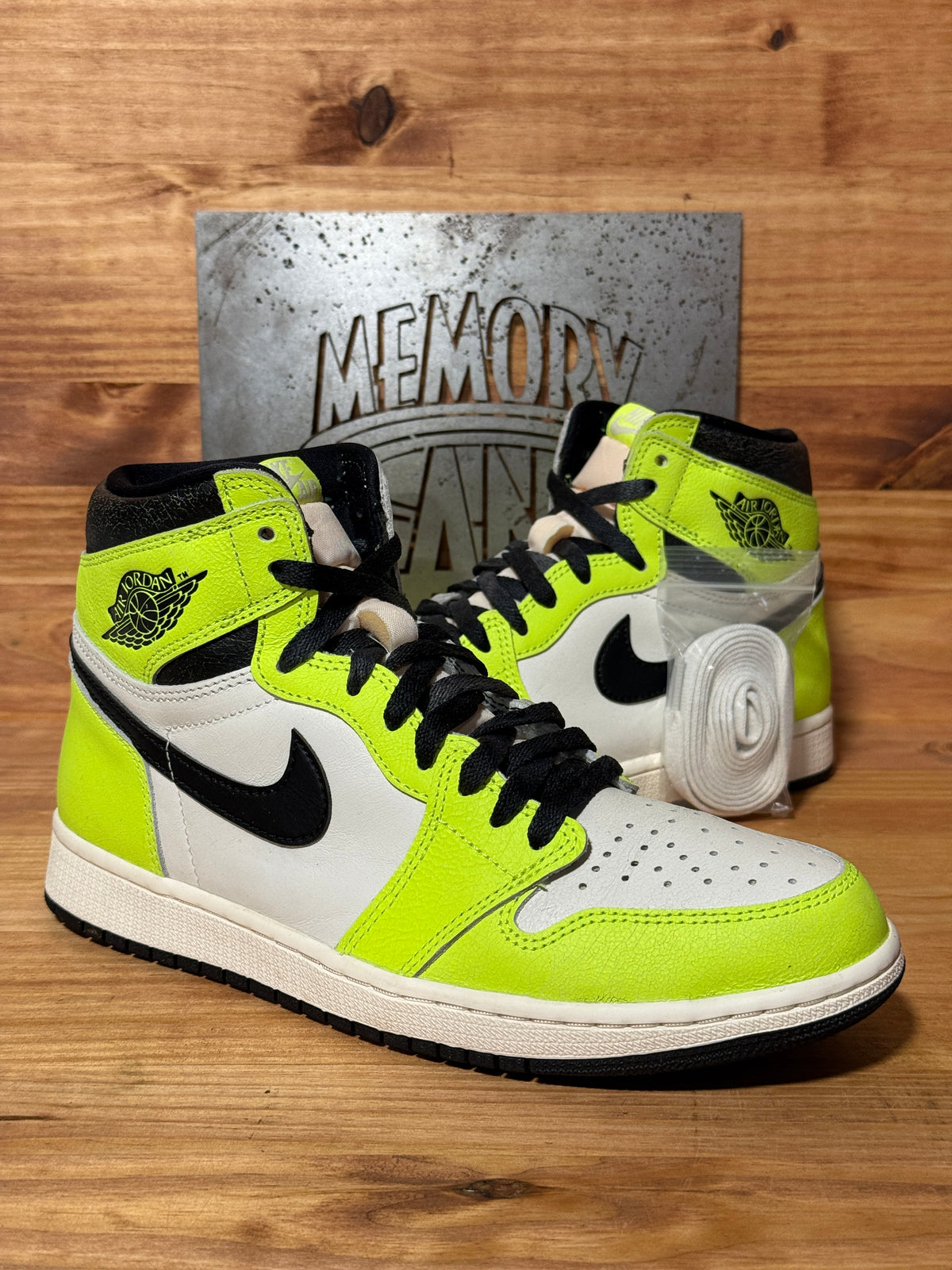 Jordan 1 Retro High OG Visionaire