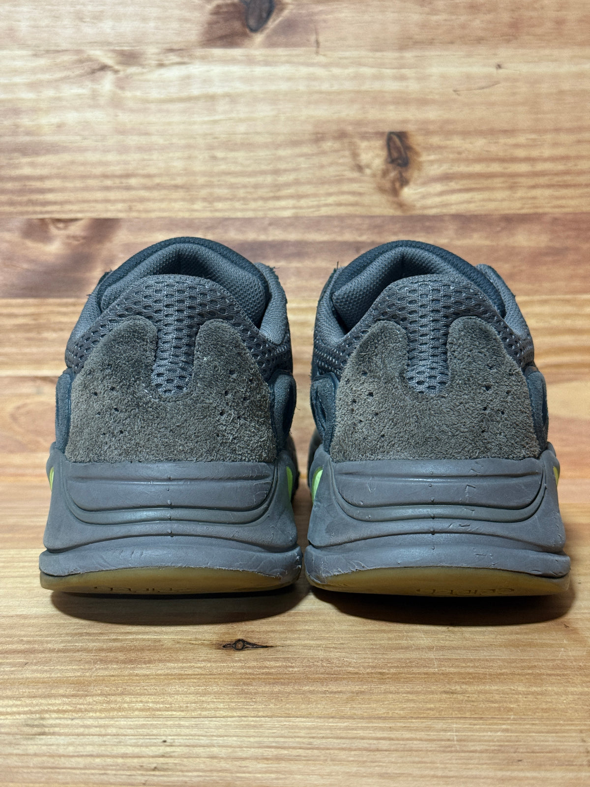 adidas Yeezy Boost 700 Mauve