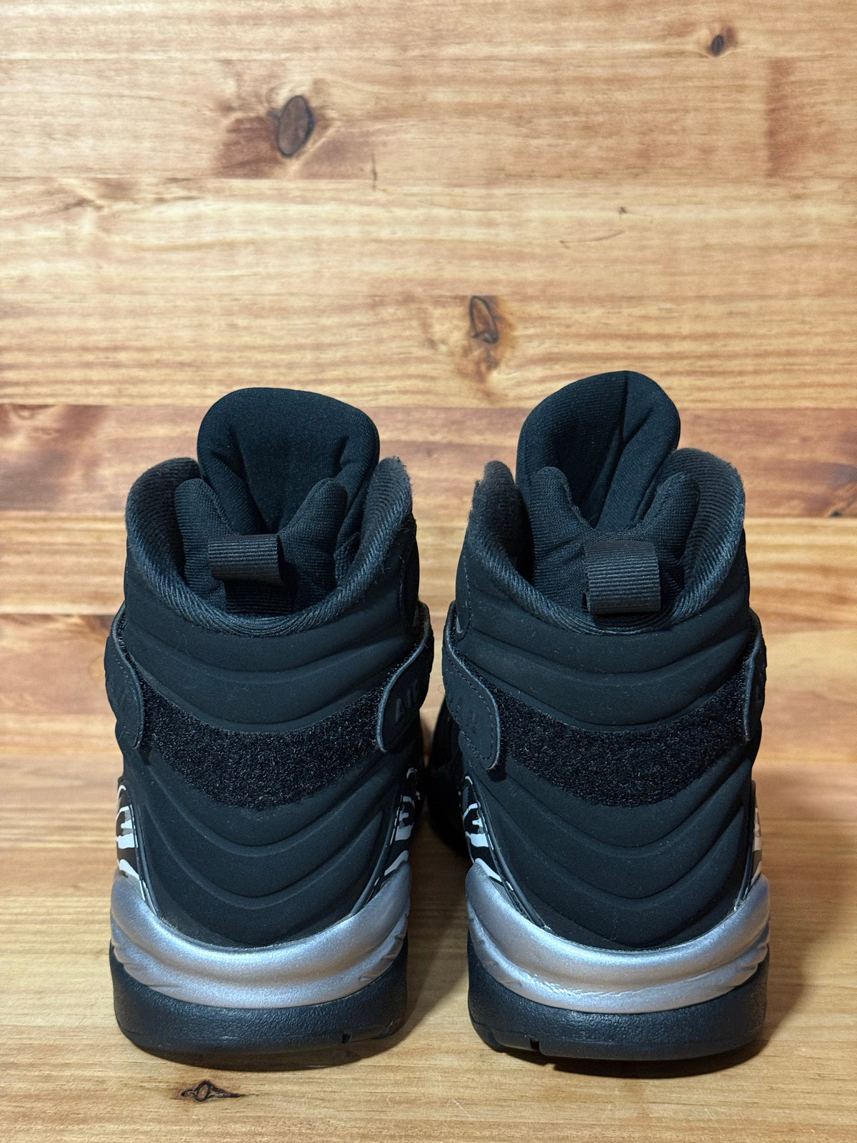 Jordan 8 Retro Chrome (2026) - Size 9.5
