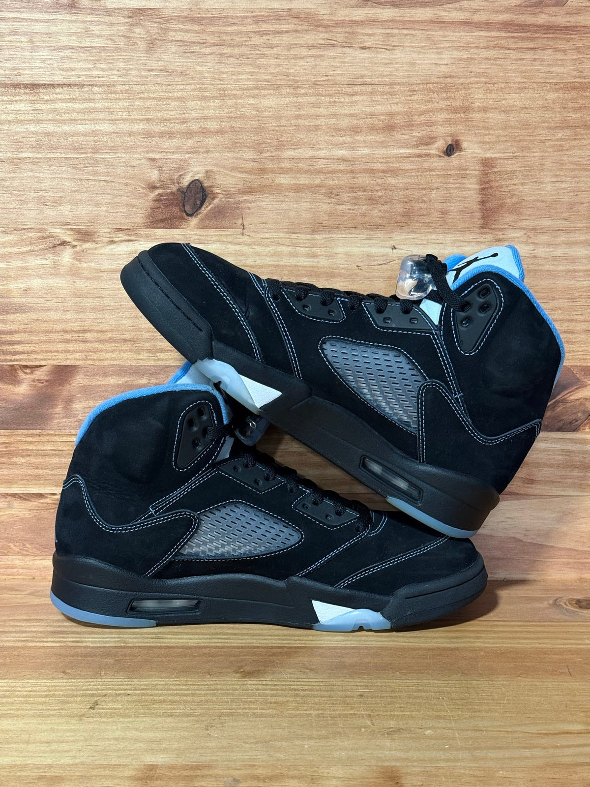 Jordan 5 Retro Black University Blue (2026) - Size 8.5