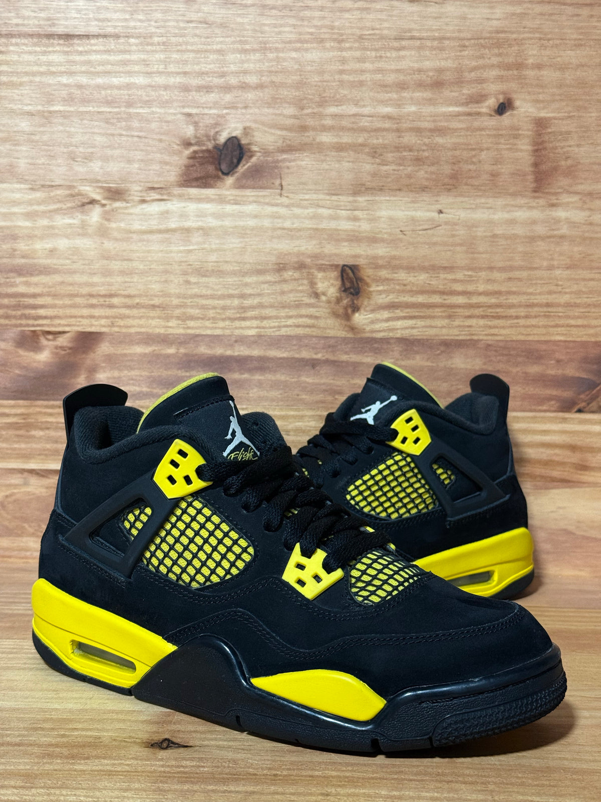 Jordan 4 Retro Thunder (2023) (GS)