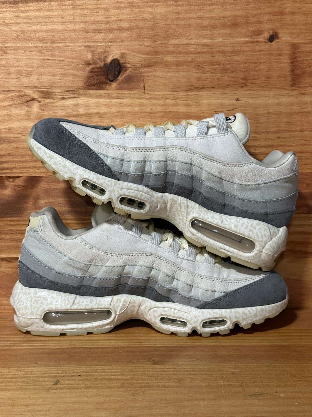 Nike Air Max 95 Light Bone GID - Size 8.5