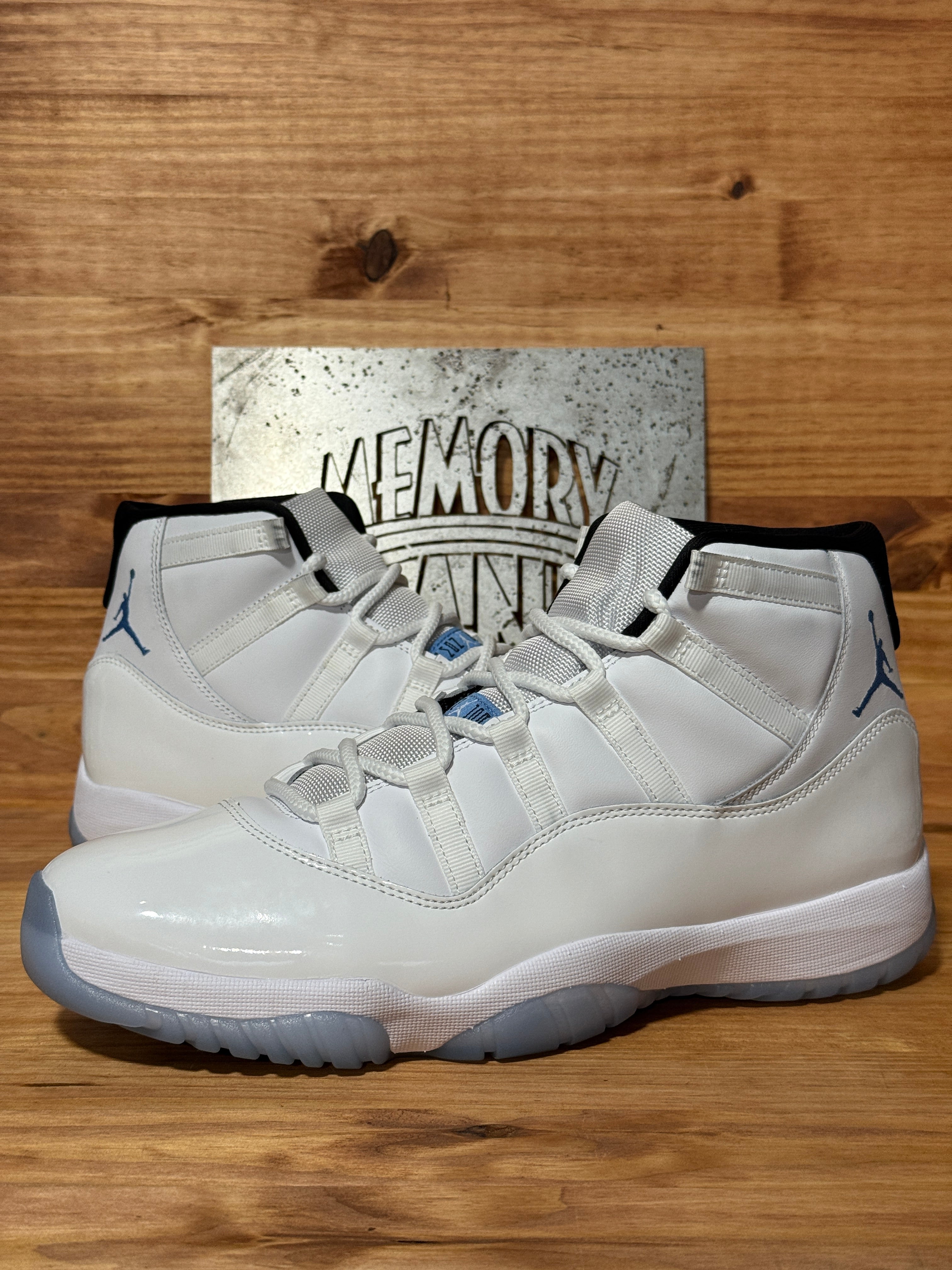 Jordan 11 Retro Legend Blue (2024)