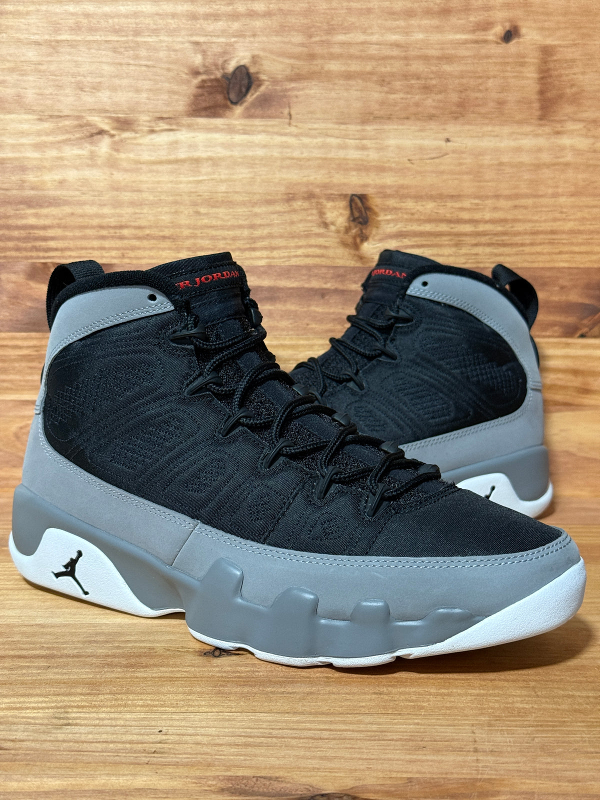 Jordan 9 Retro Particle Grey