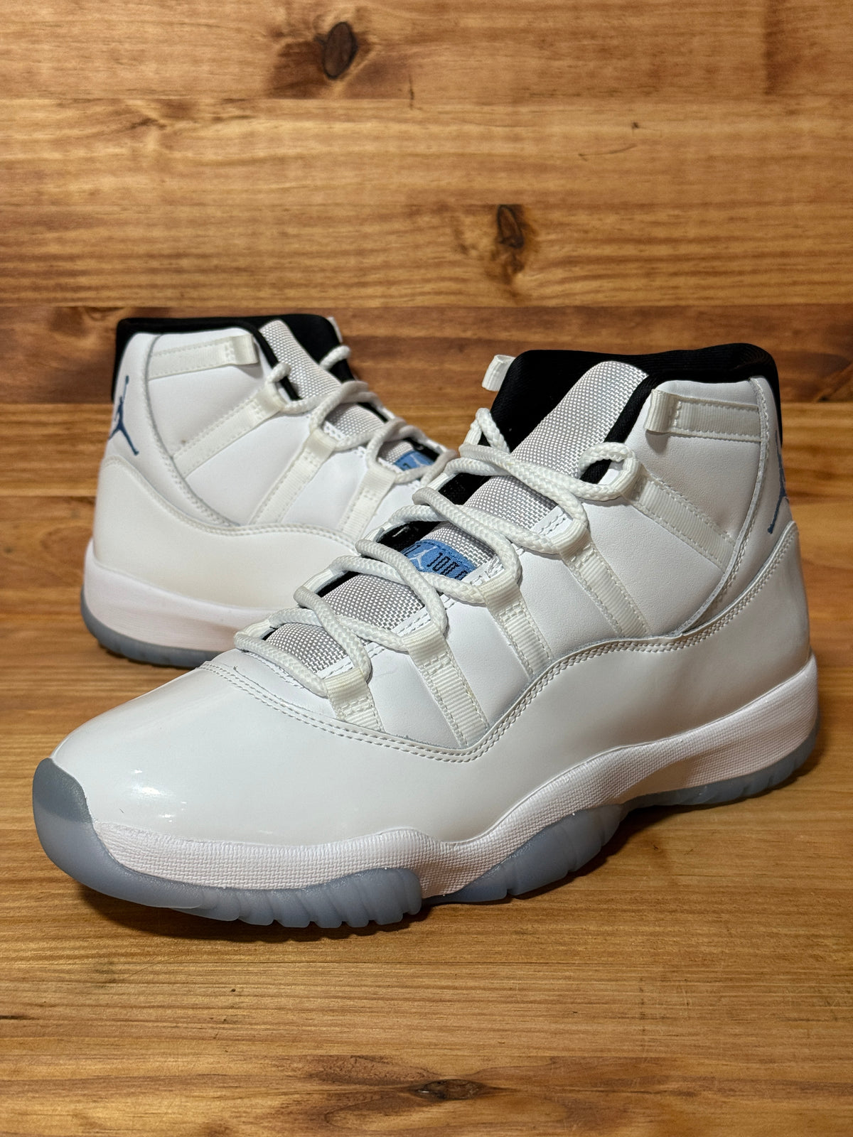 Jordan 11 Retro Legend Blue (2024)
