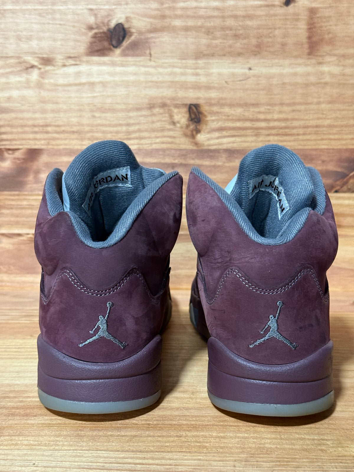 Jordan 5 Retro Burgundy (2023)