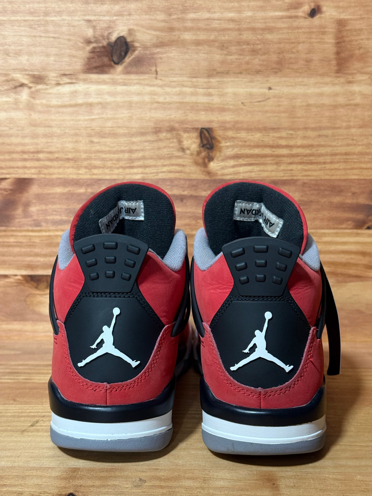 Jordan 4 Retro Toro Bravo (2026) (GS) - Size 7Y