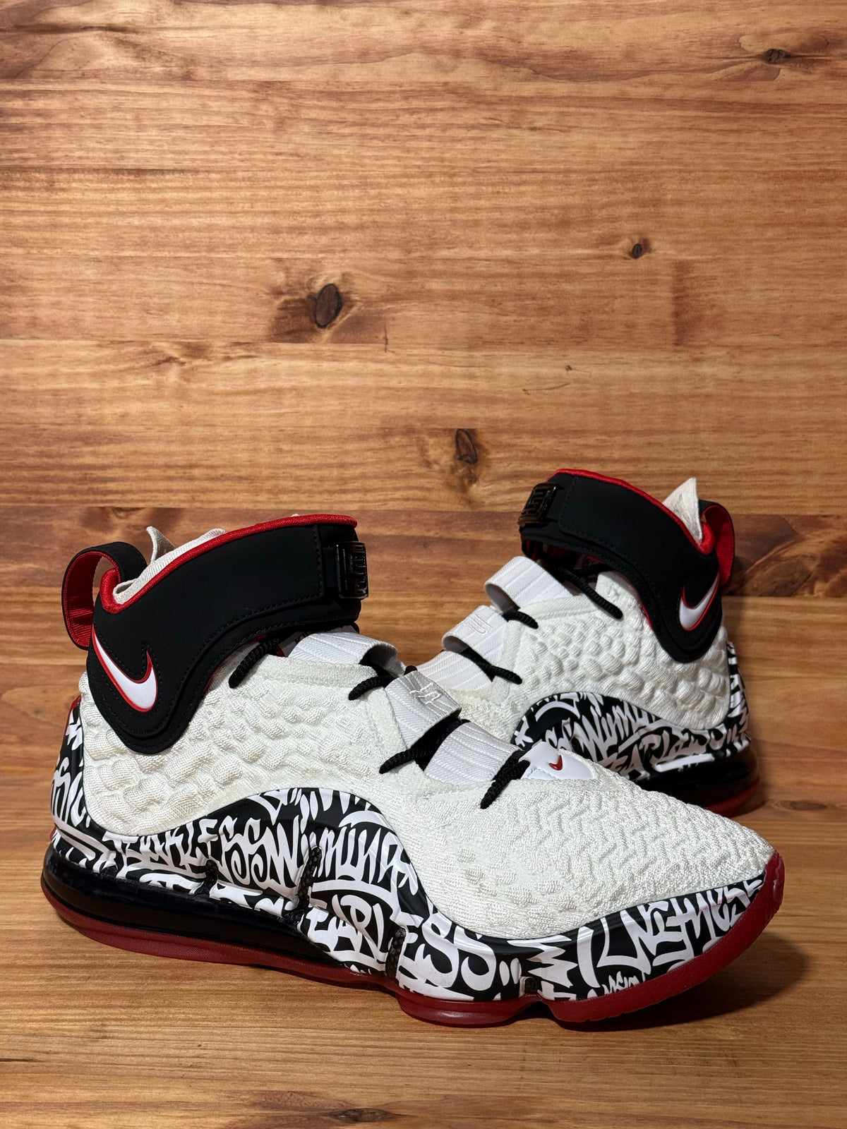 Nike LeBron 4 Graffiti NYC (2006)