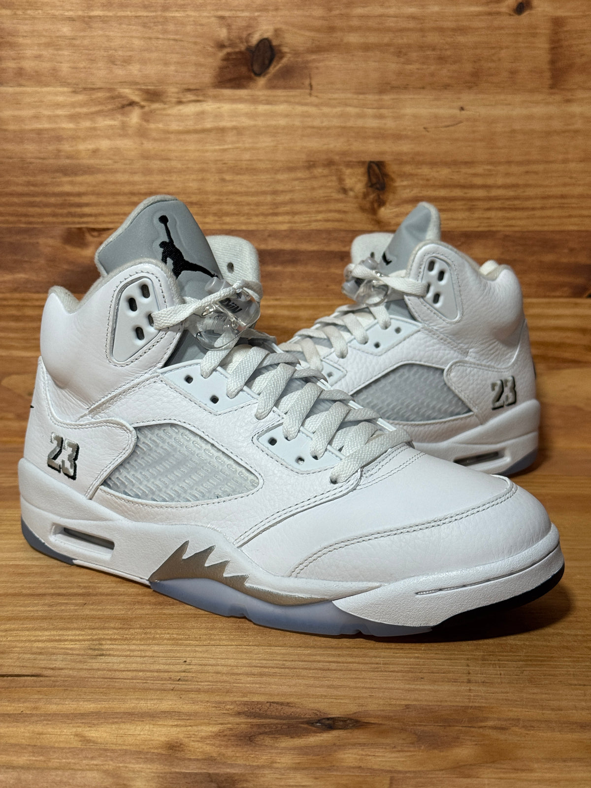 Jordan 5 Retro White Metallic (2026)