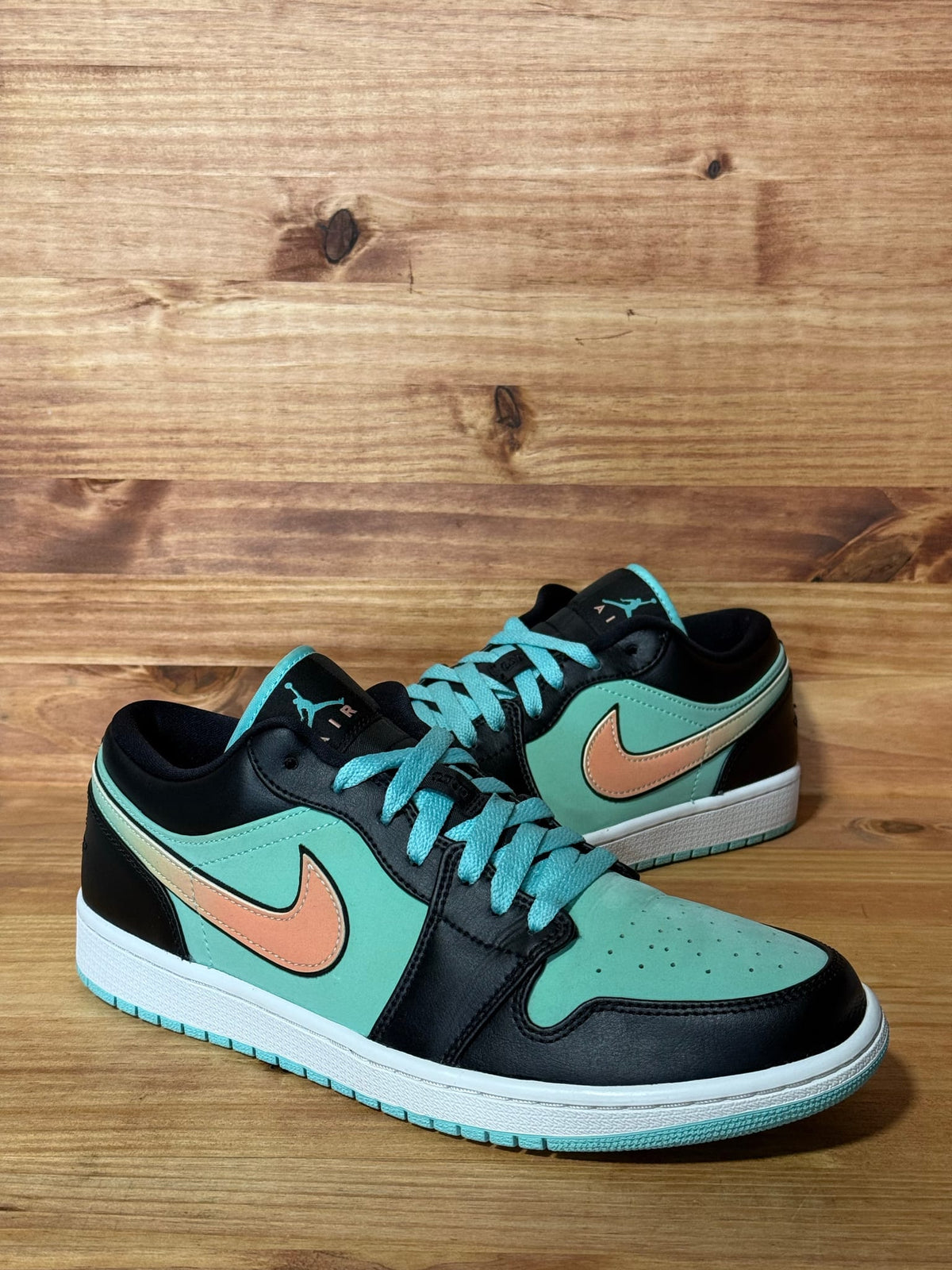Jordan 1 Low SE Tropical Twist - Size 11