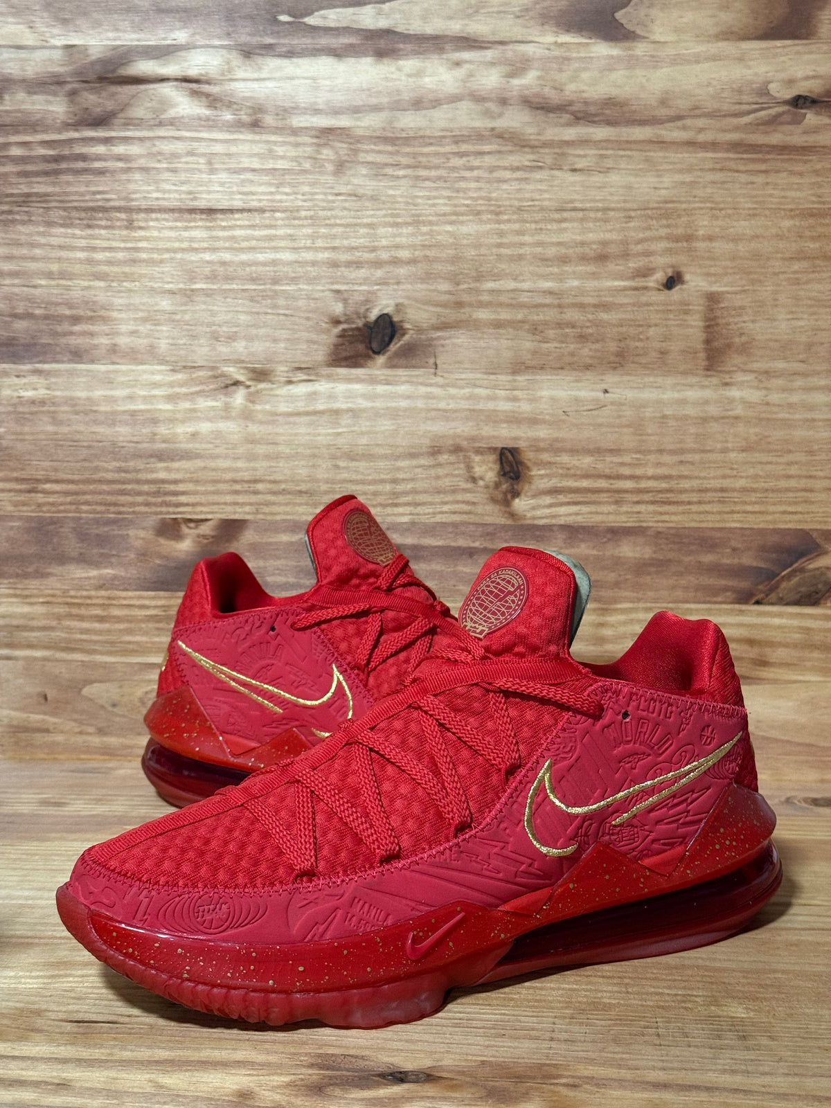 Nike LeBron 17 Low Titan