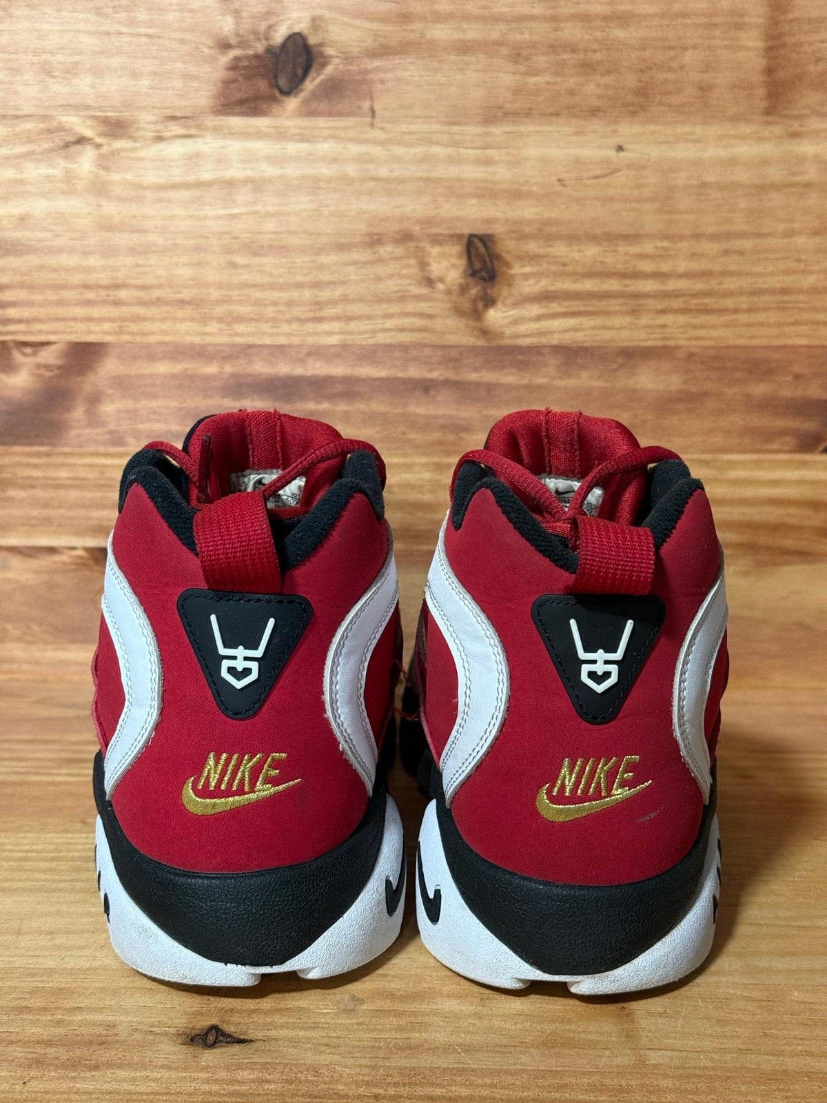 Nike Air Diamond Turf 2 Red Gold (2026) - Size 8.5