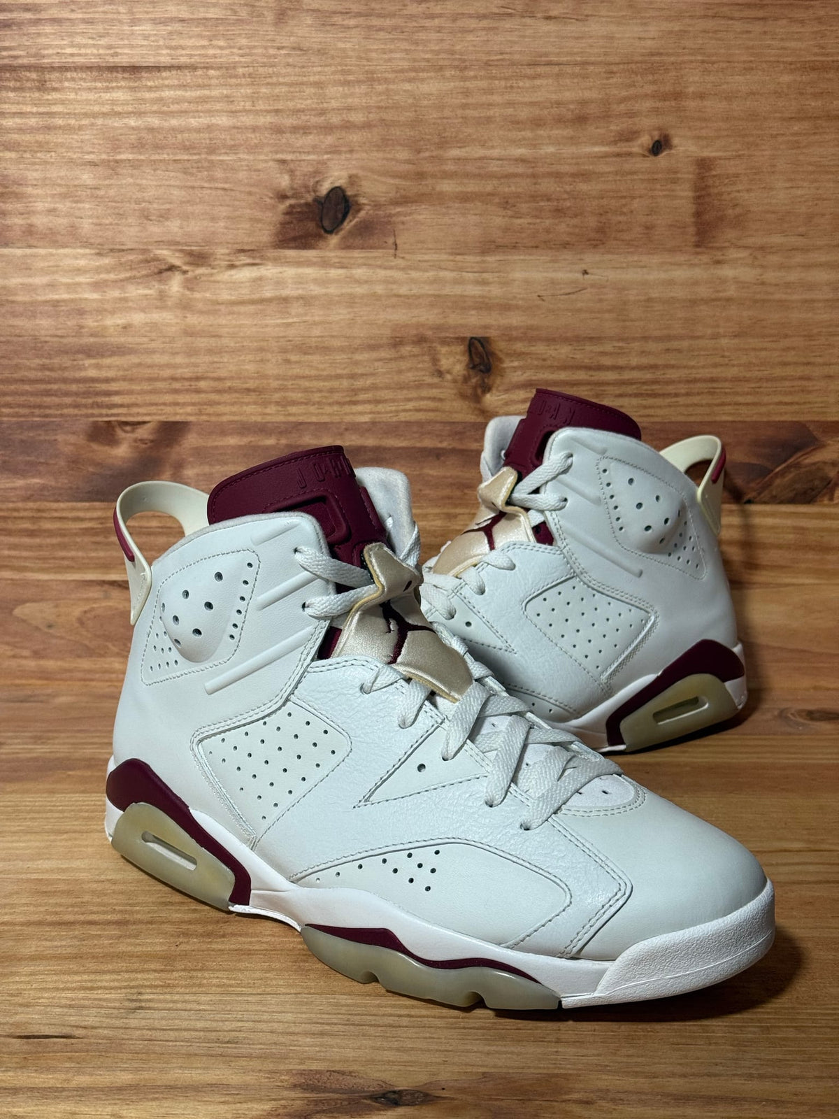 Jordan 6 Retro Maroon (2015) - Size 10.5