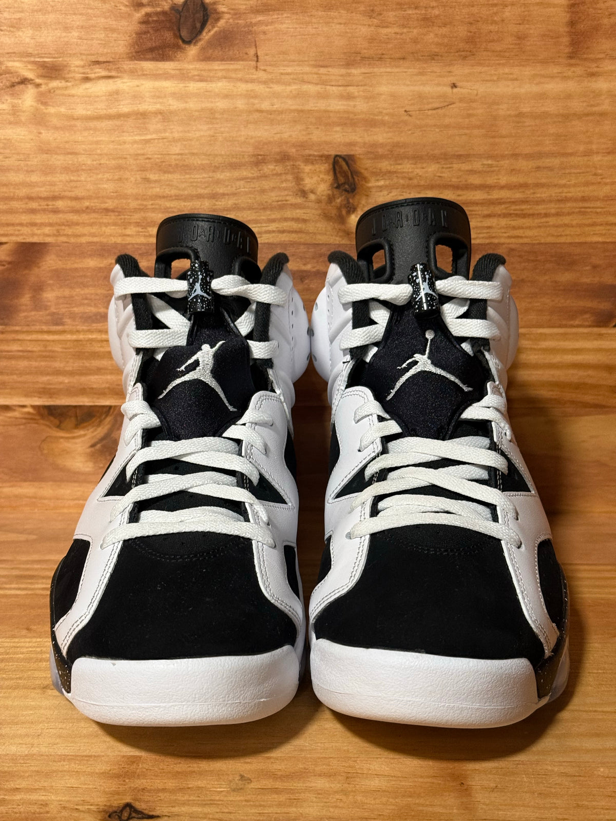 Jordan 6 Retro Oreo (2026) - Size 9