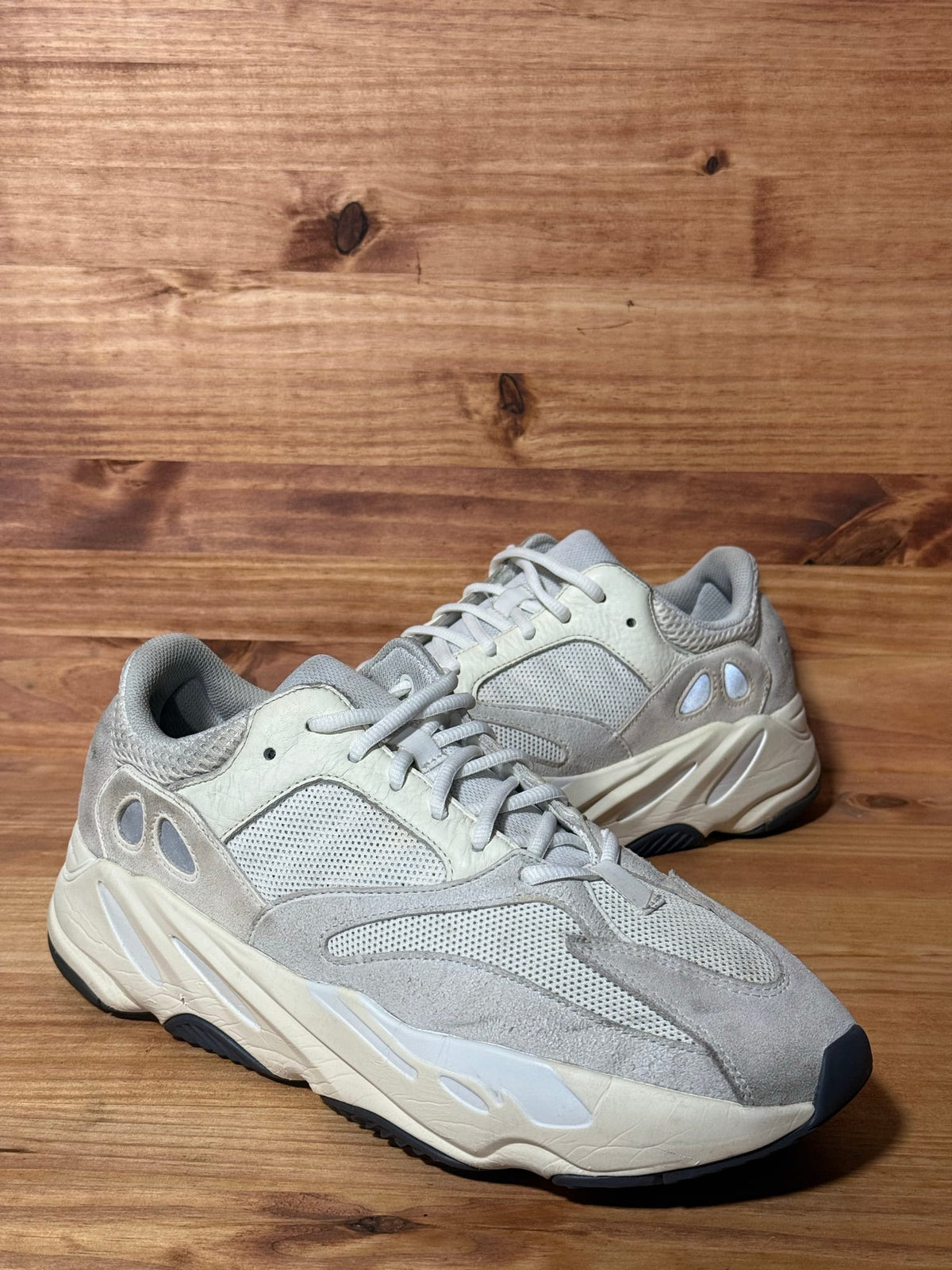 adidas Yeezy Boost 700 Analog - Size 12