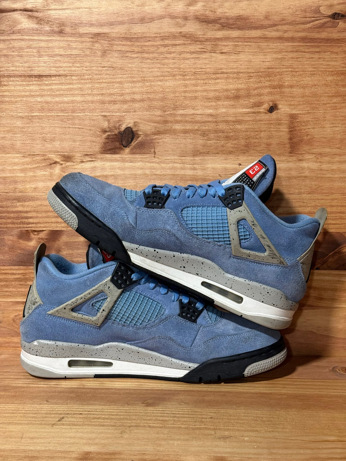 Jordan 4 Retro University Blue - Size 11.5