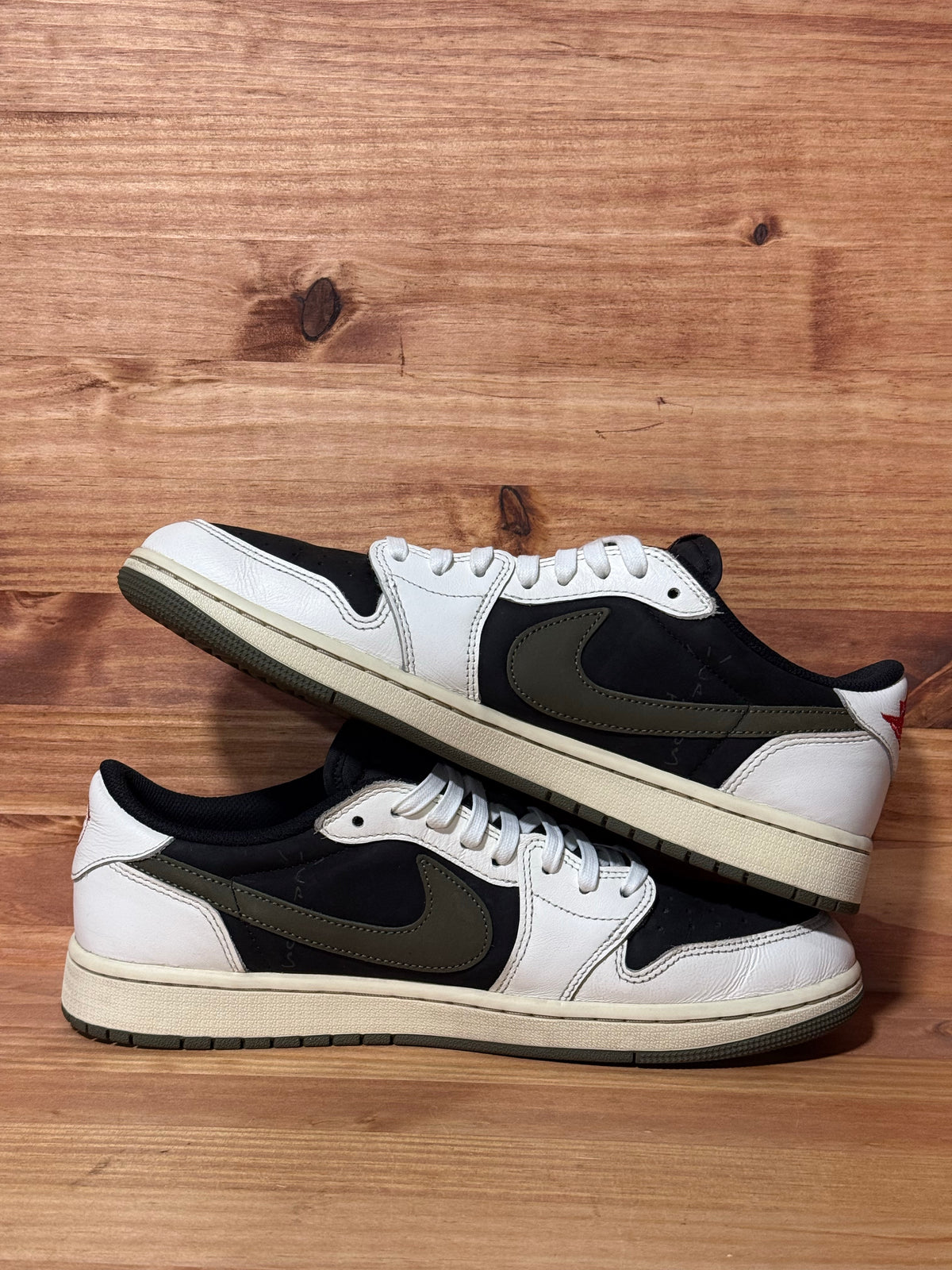 Jordan 1 Retro Low OG SP Travis Scott Olive (Women's)
