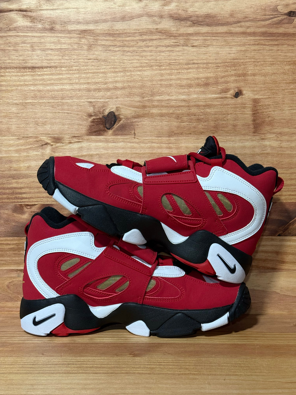 Nike Air Diamond Turf 2 Red Gold (2026)