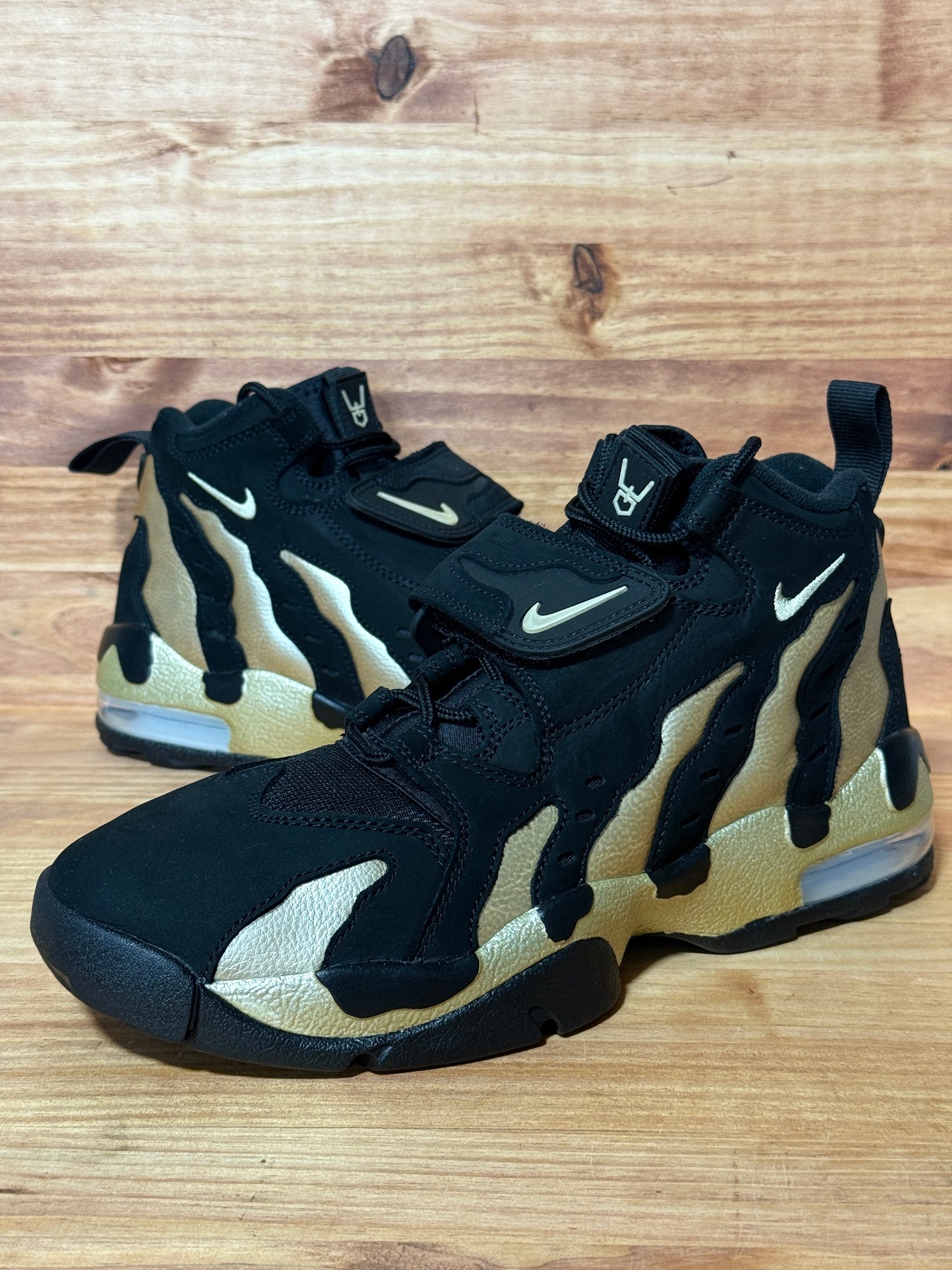 Nike Air DT Max '96 Black Vegas Gold