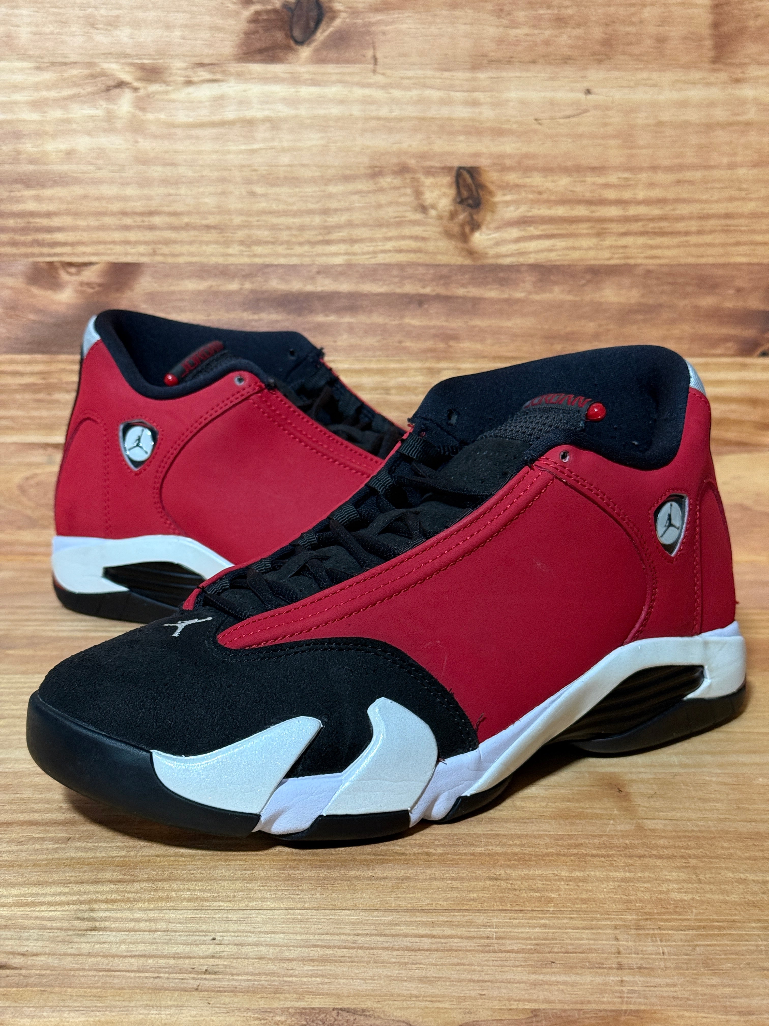 Jordan 14 Retro Gym Red Toro