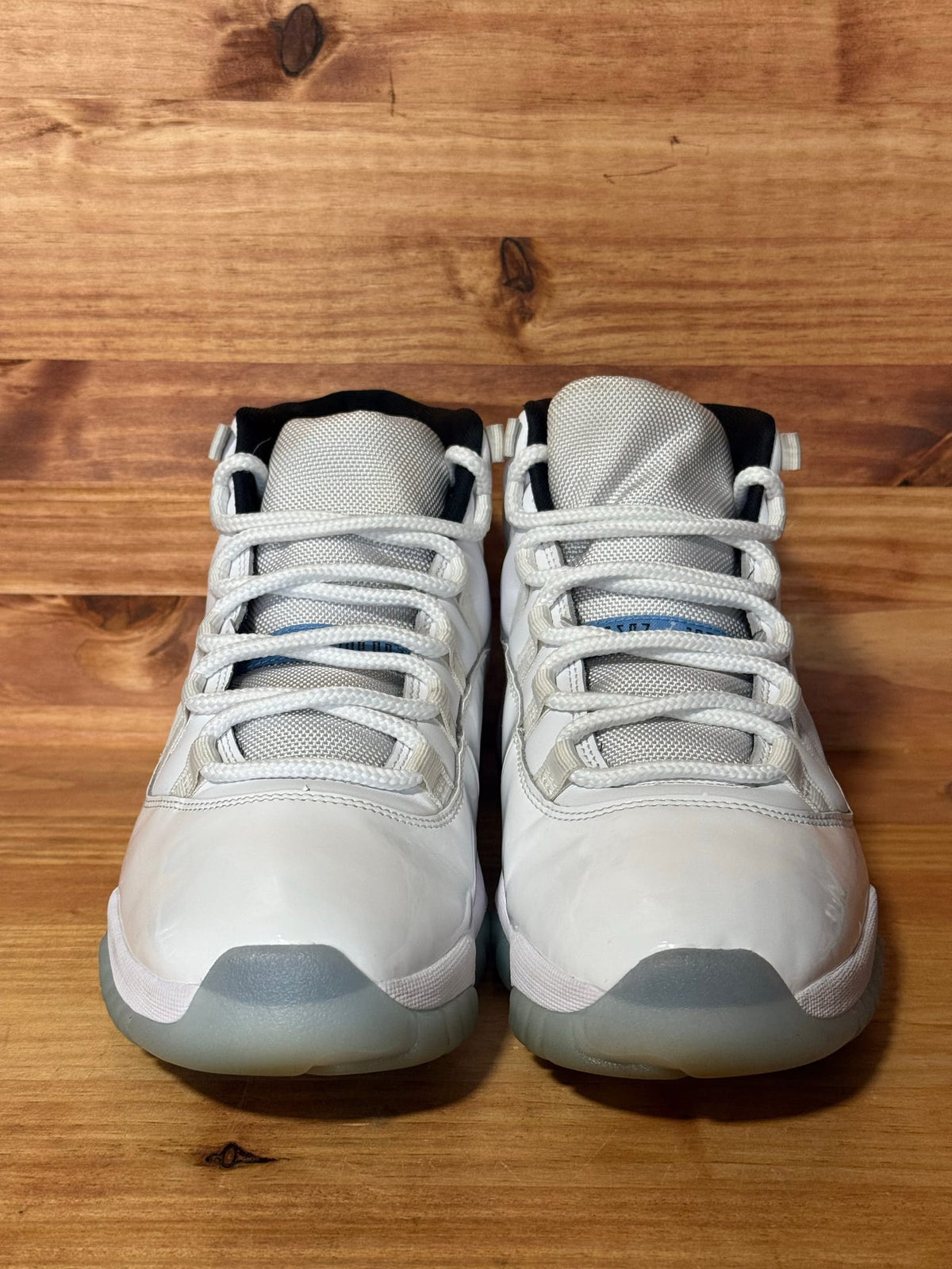 Jordan 11 Retro Legend Blue (2024) - Size 10.5