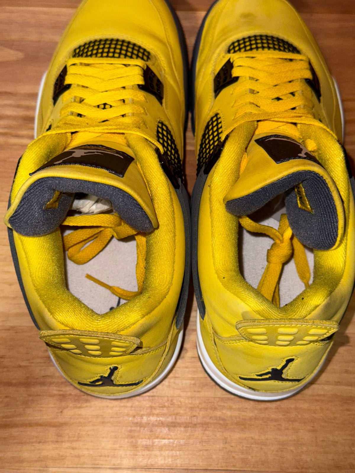 Jordan 4 Retro Lightning (2021) - Size 12