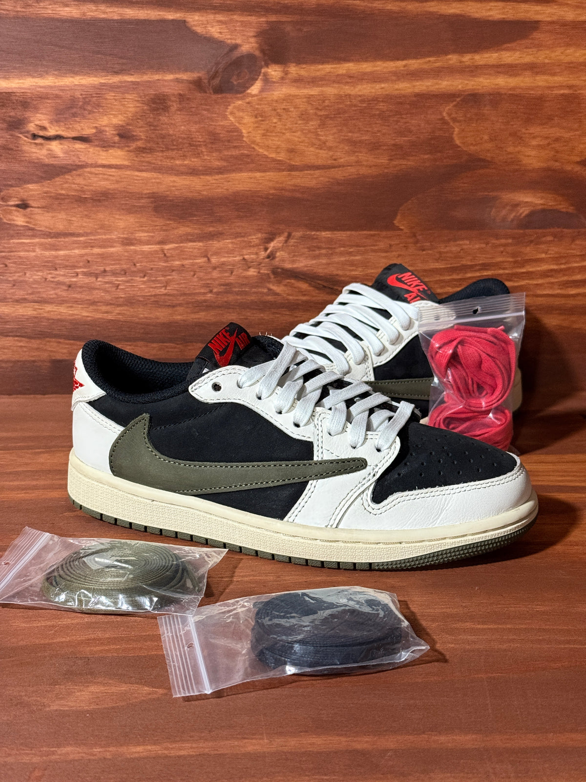 Jordan 1 Retro Low OG SP Travis Scott Olive (Women's)