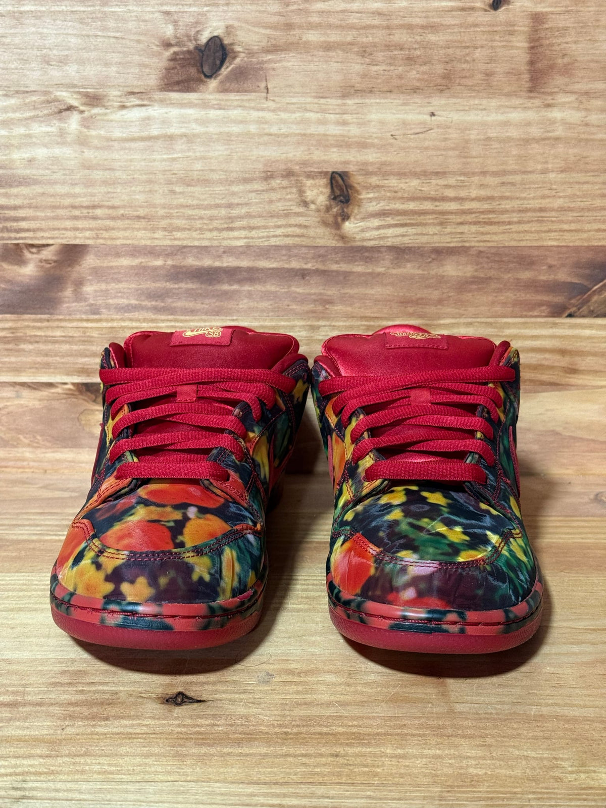 Nike SB Dunk Low The Wizard of Oz Poppy Field - Size 10.5