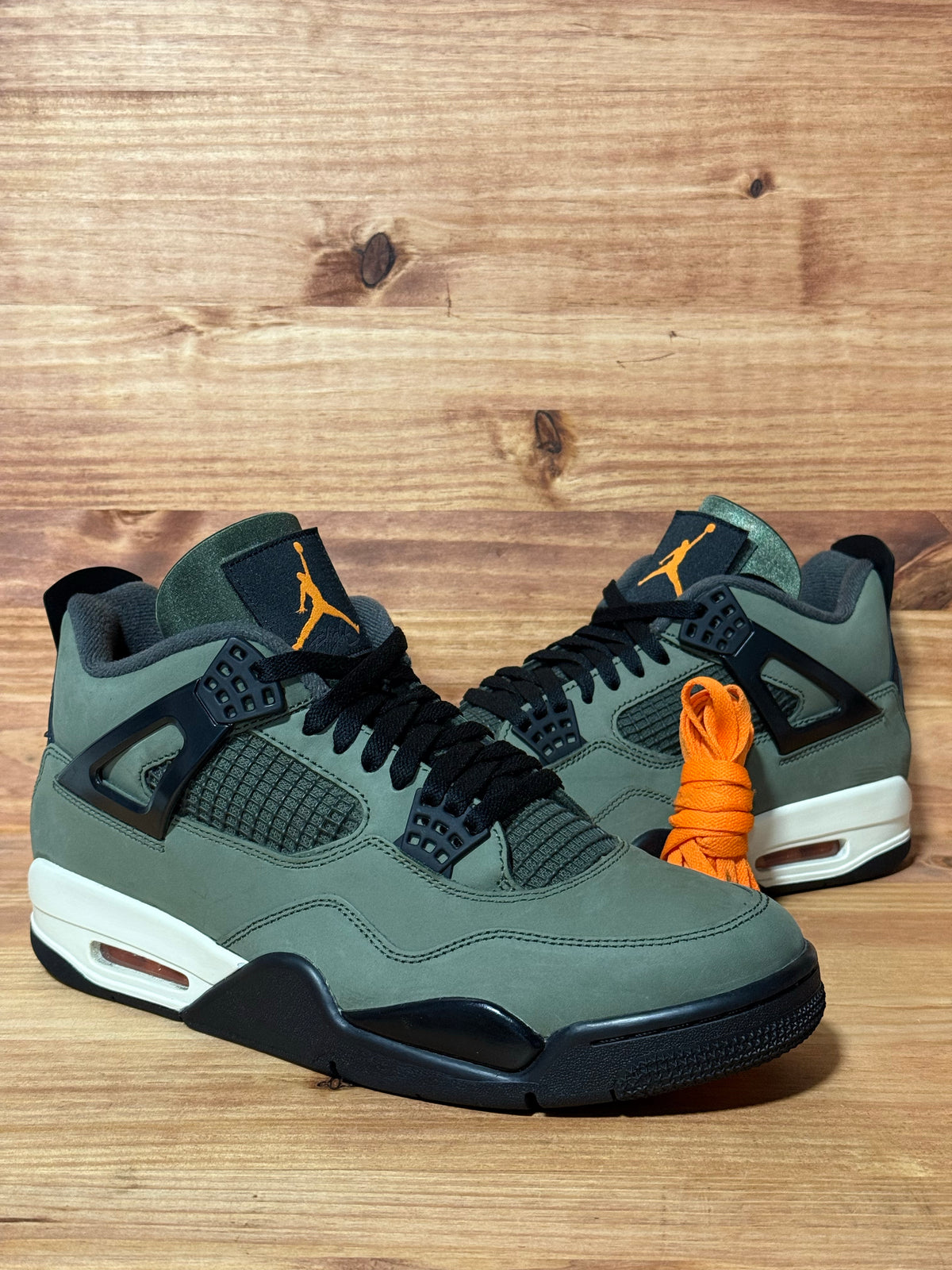 Jordan 4 Retro OG SP Undefeated (2025)