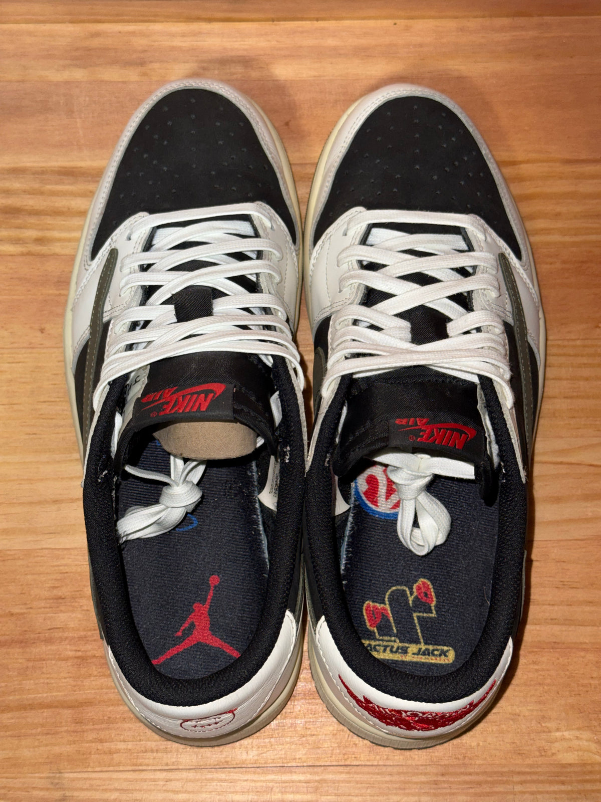 Jordan 1 Retro Low OG SP Travis Scott Olive (Women's)