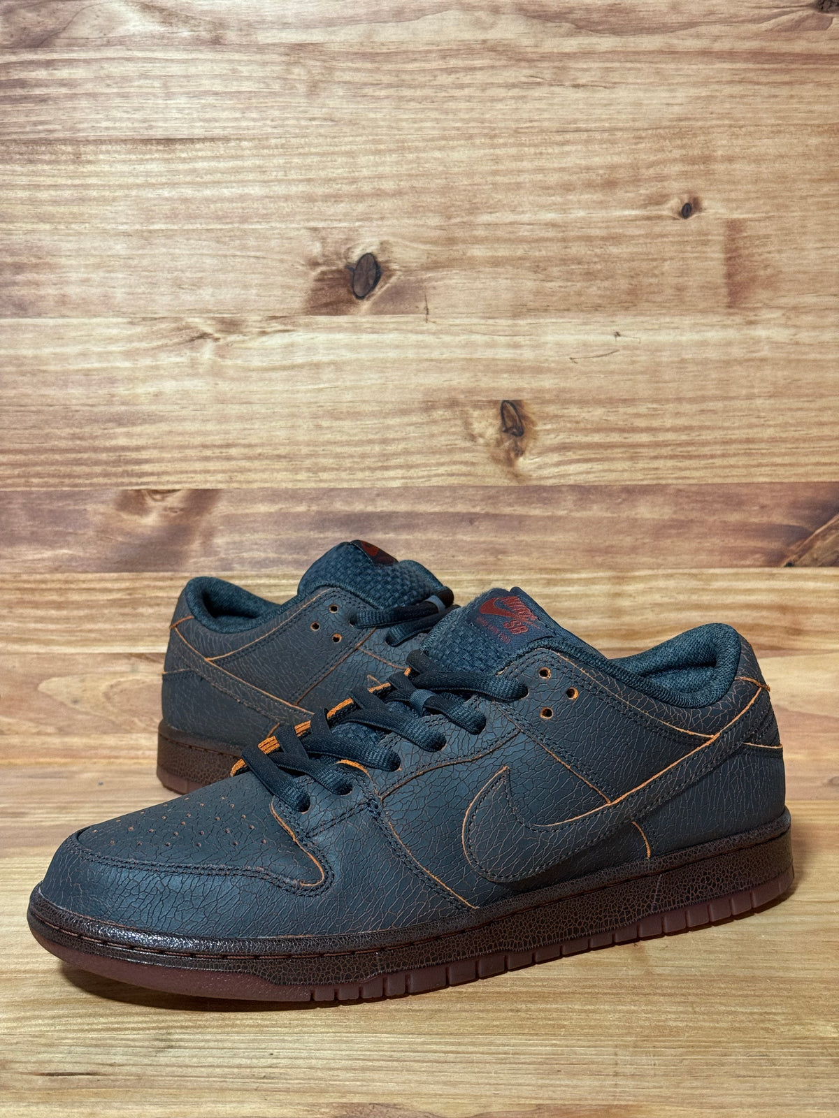 Nike Dunk SB Low Krampus
