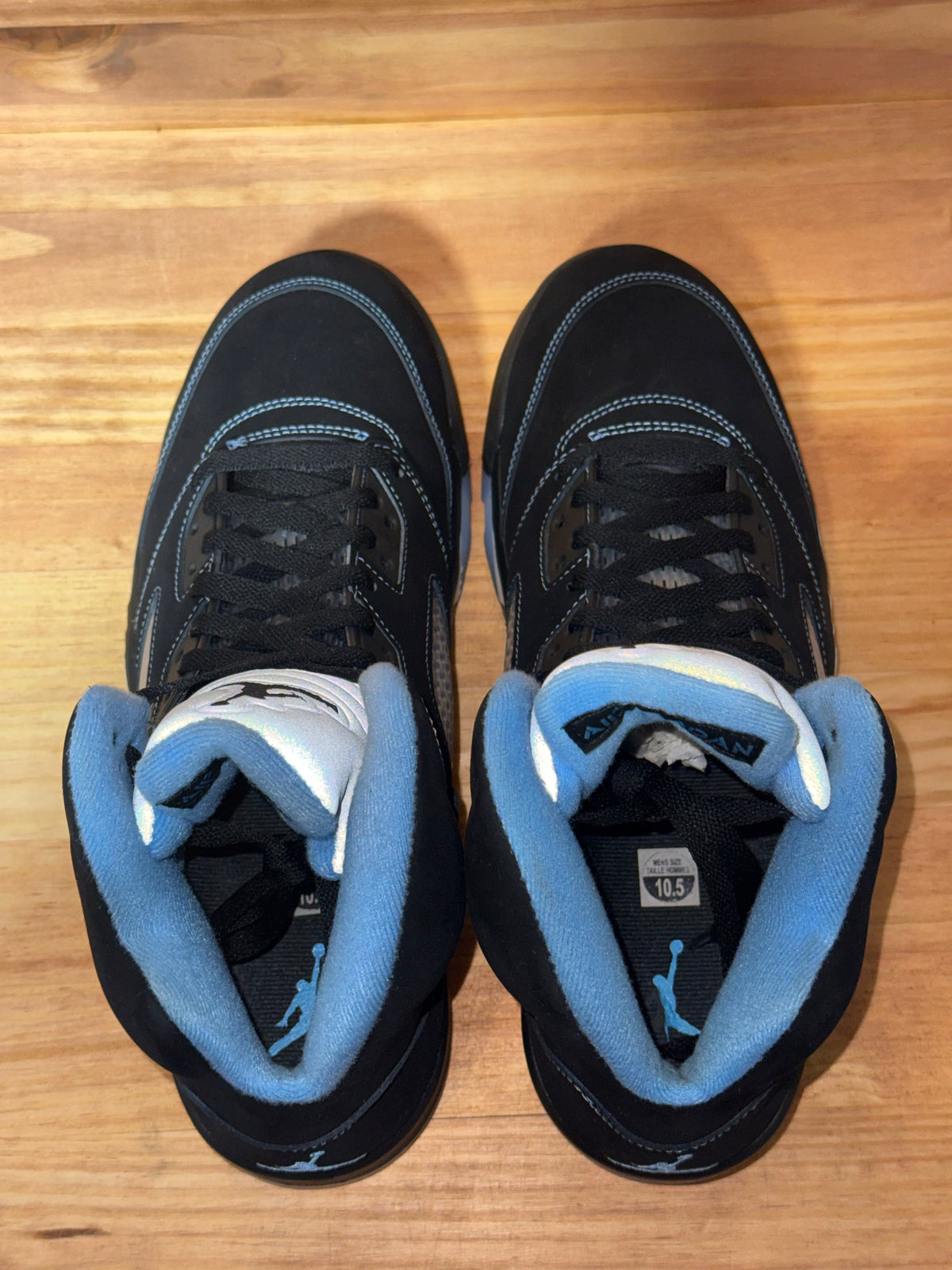 Jordan 5 Retro Black University Blue (2026)