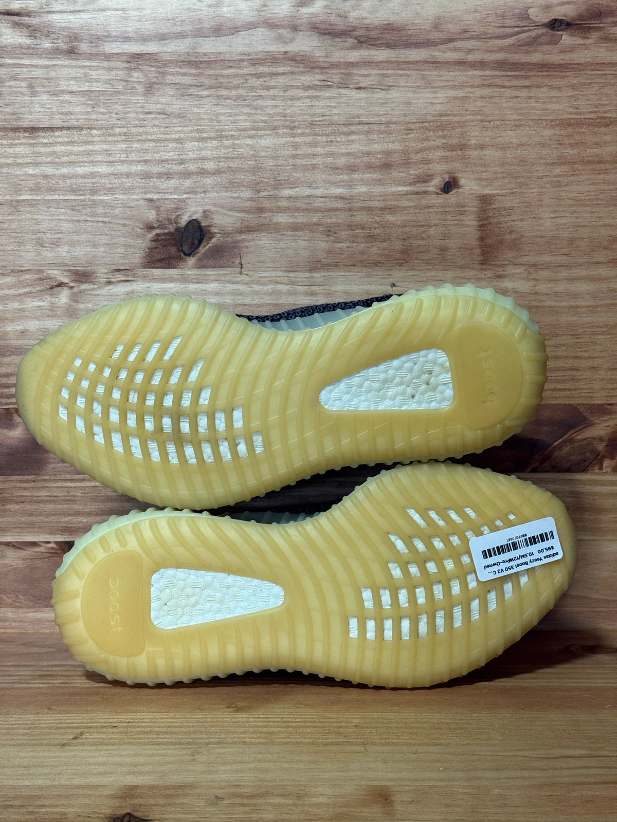 adidas Yeezy Boost 350 V2 Carbon