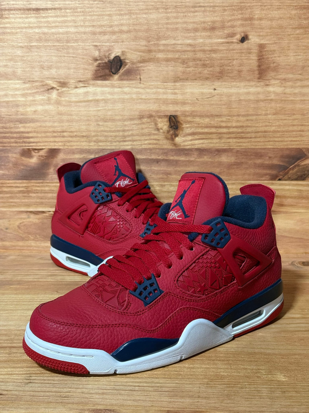 Jordan 4 Retro FIBA (2019) - Size 9