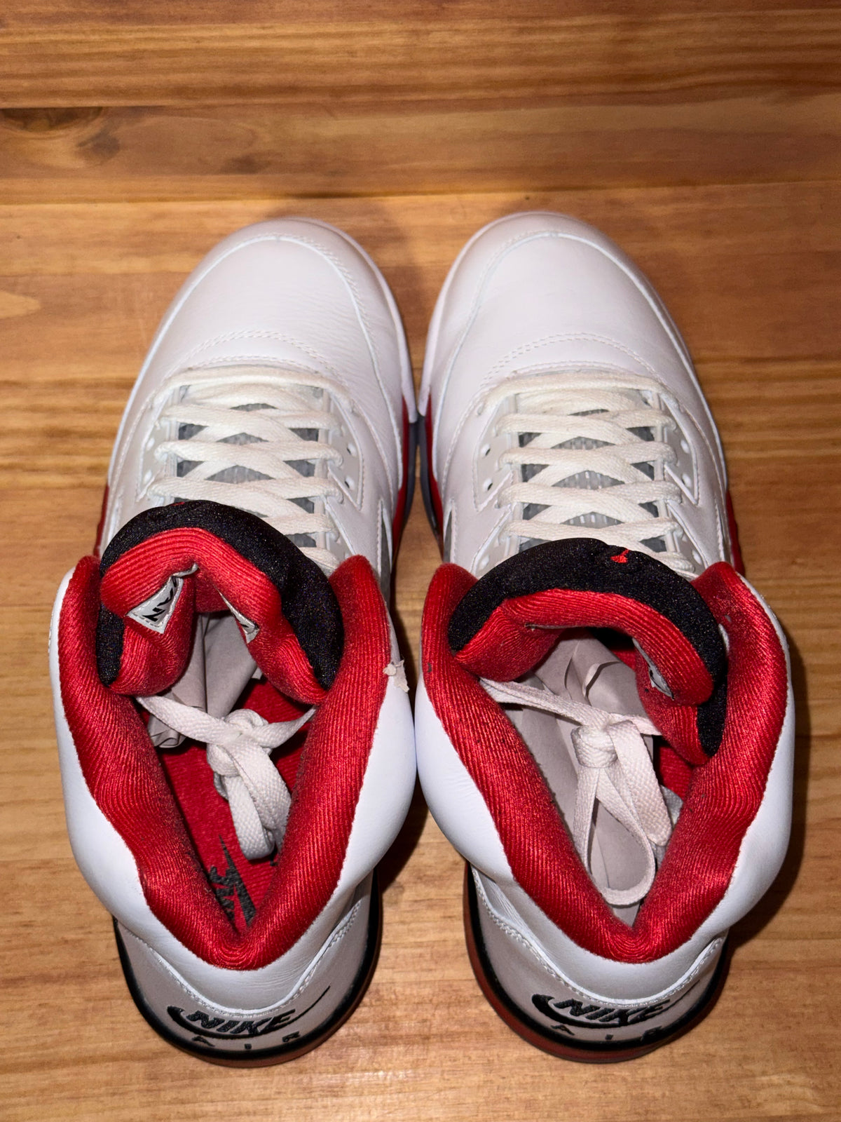 Jordan 5 Retro Fire Red Black Tongue (2025)