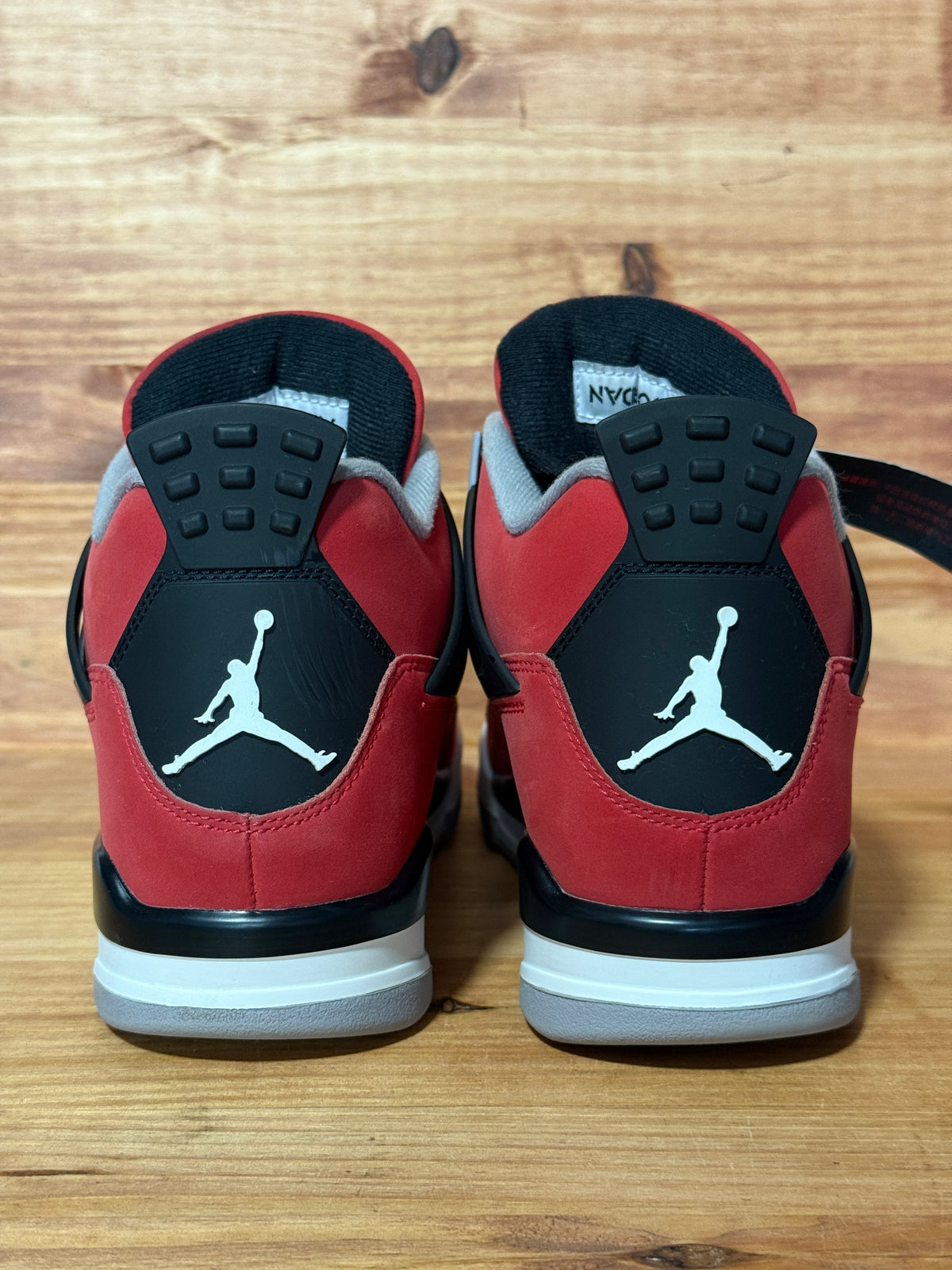 Jordan 4 Retro Toro Bravo (2026)