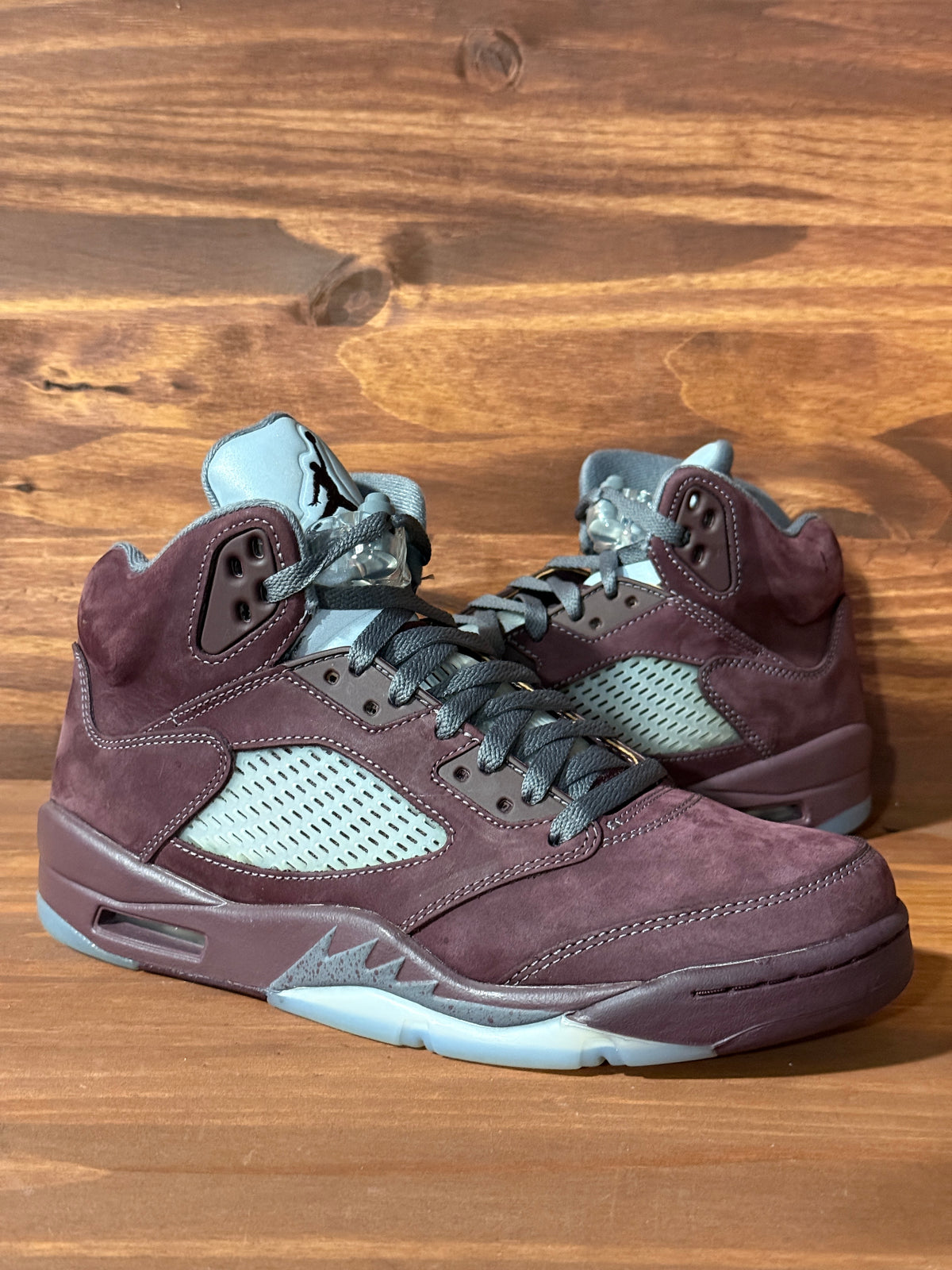 Jordan 5 Retro Burgundy (2023)