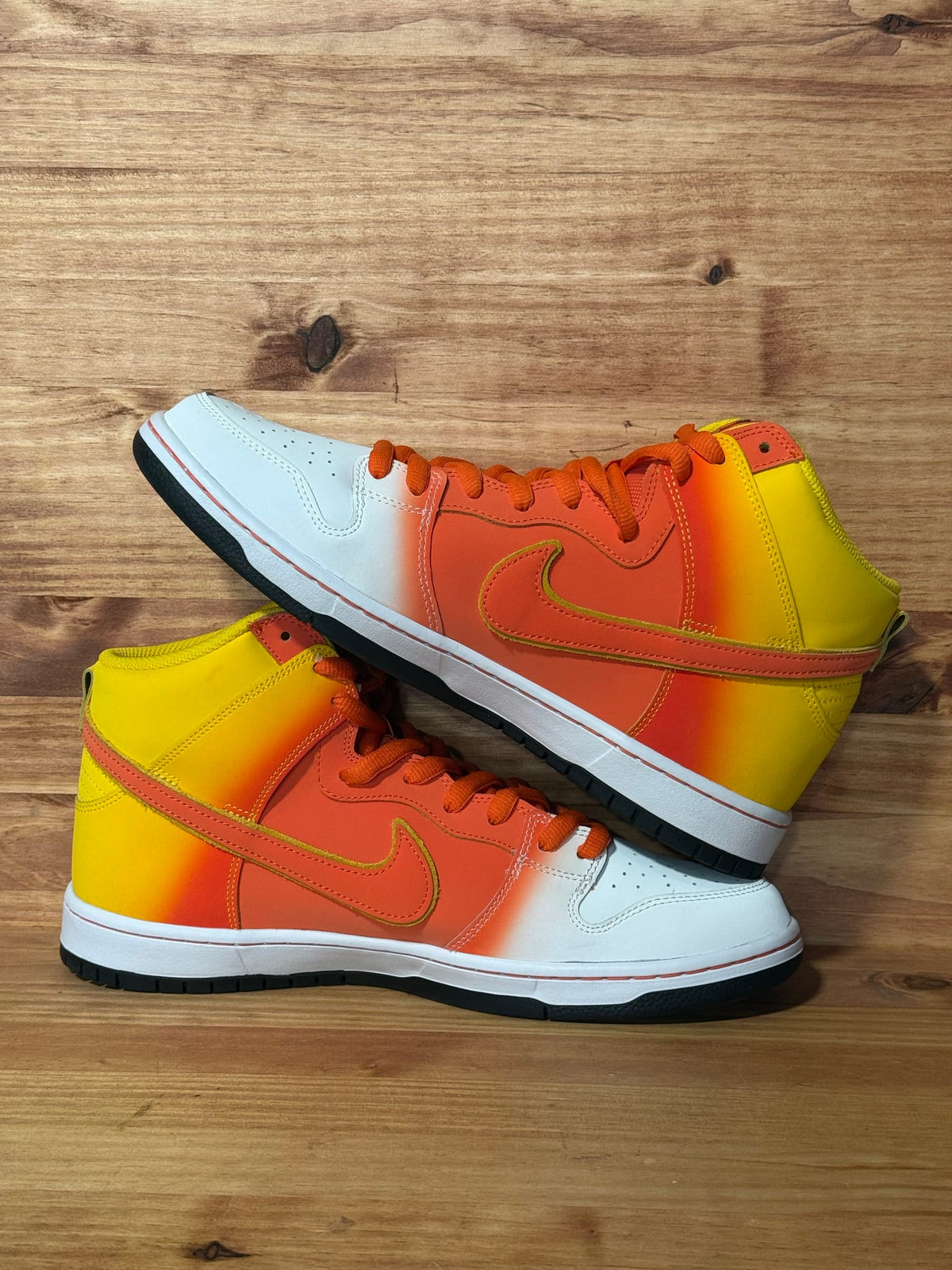 Nike SB Dunk High Sweet Tooth Candy Corn - Size 12