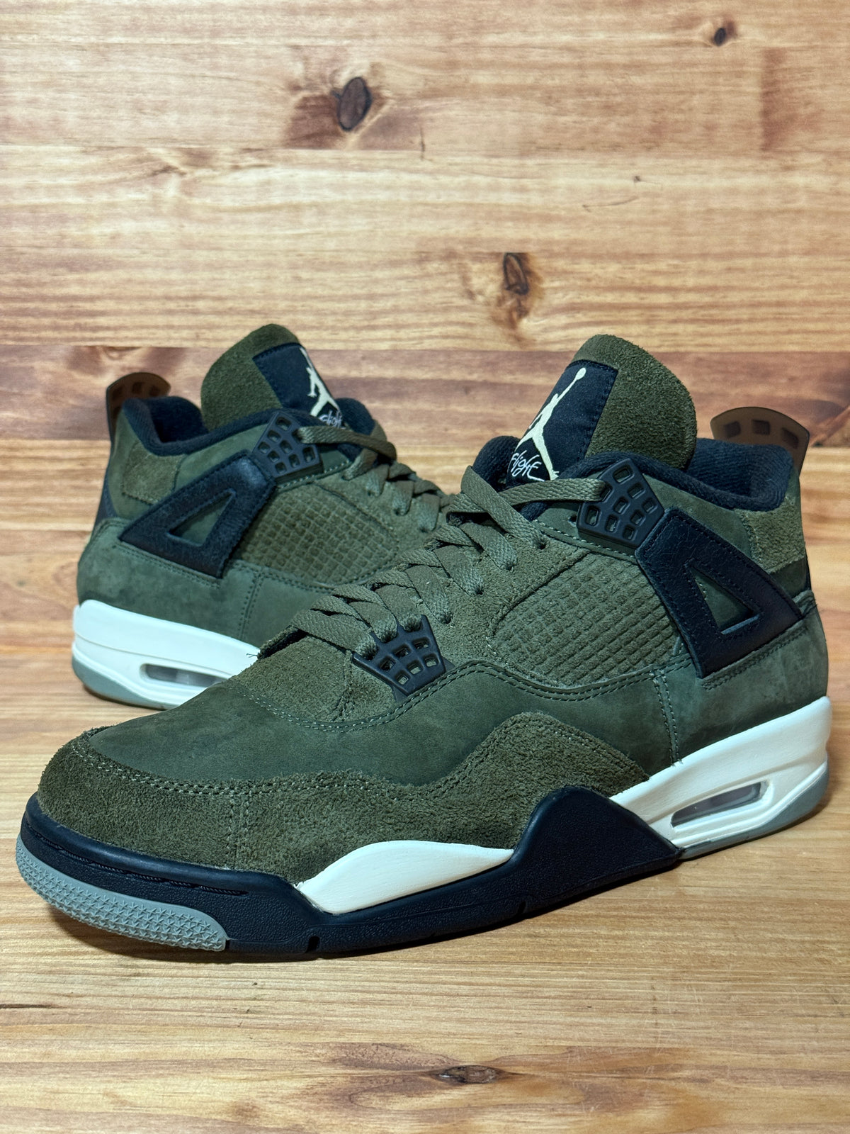 Jordan 4 Retro SE Craft Medium Olive