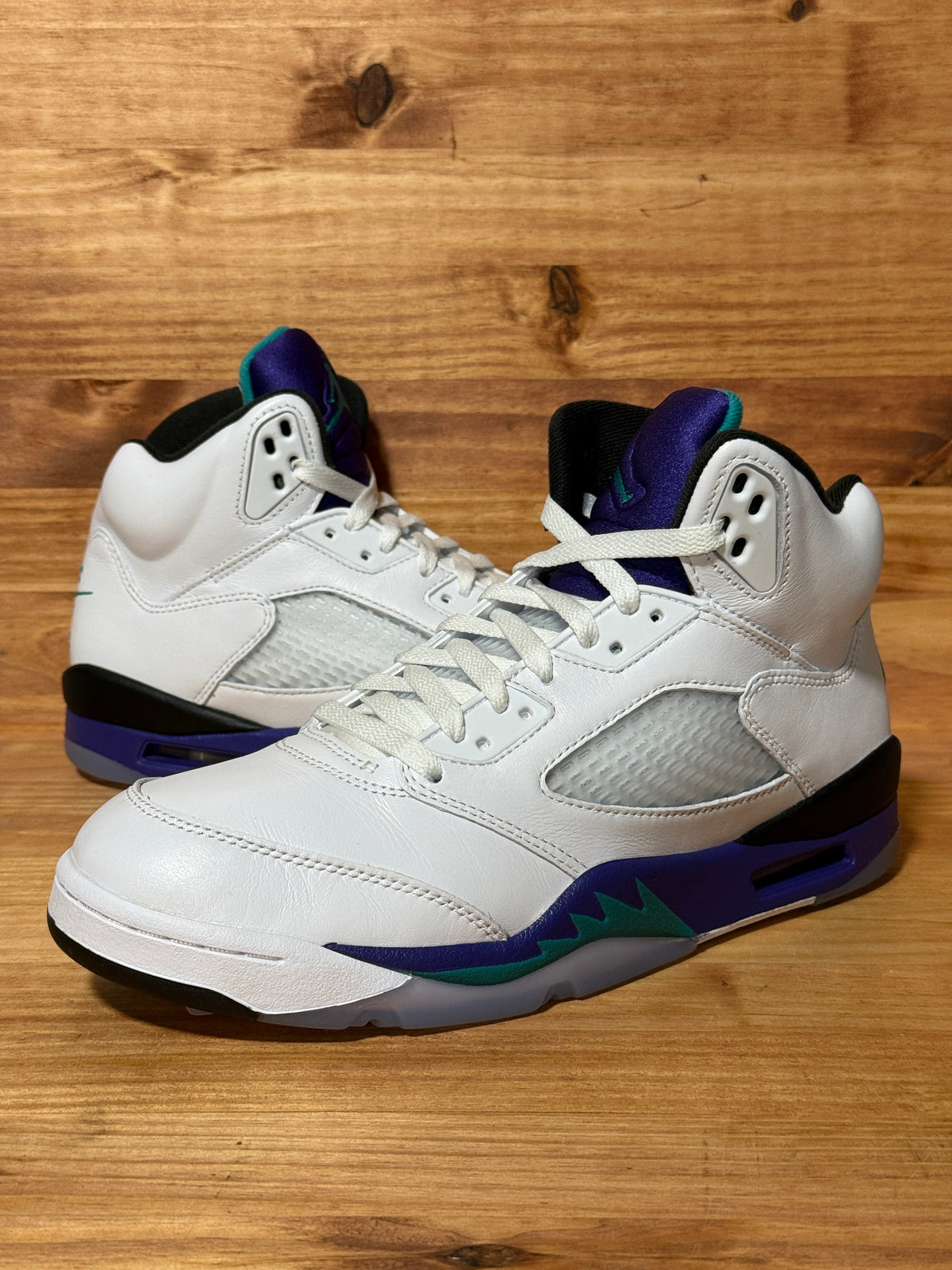Jordan 5 Retro Grape (2025)