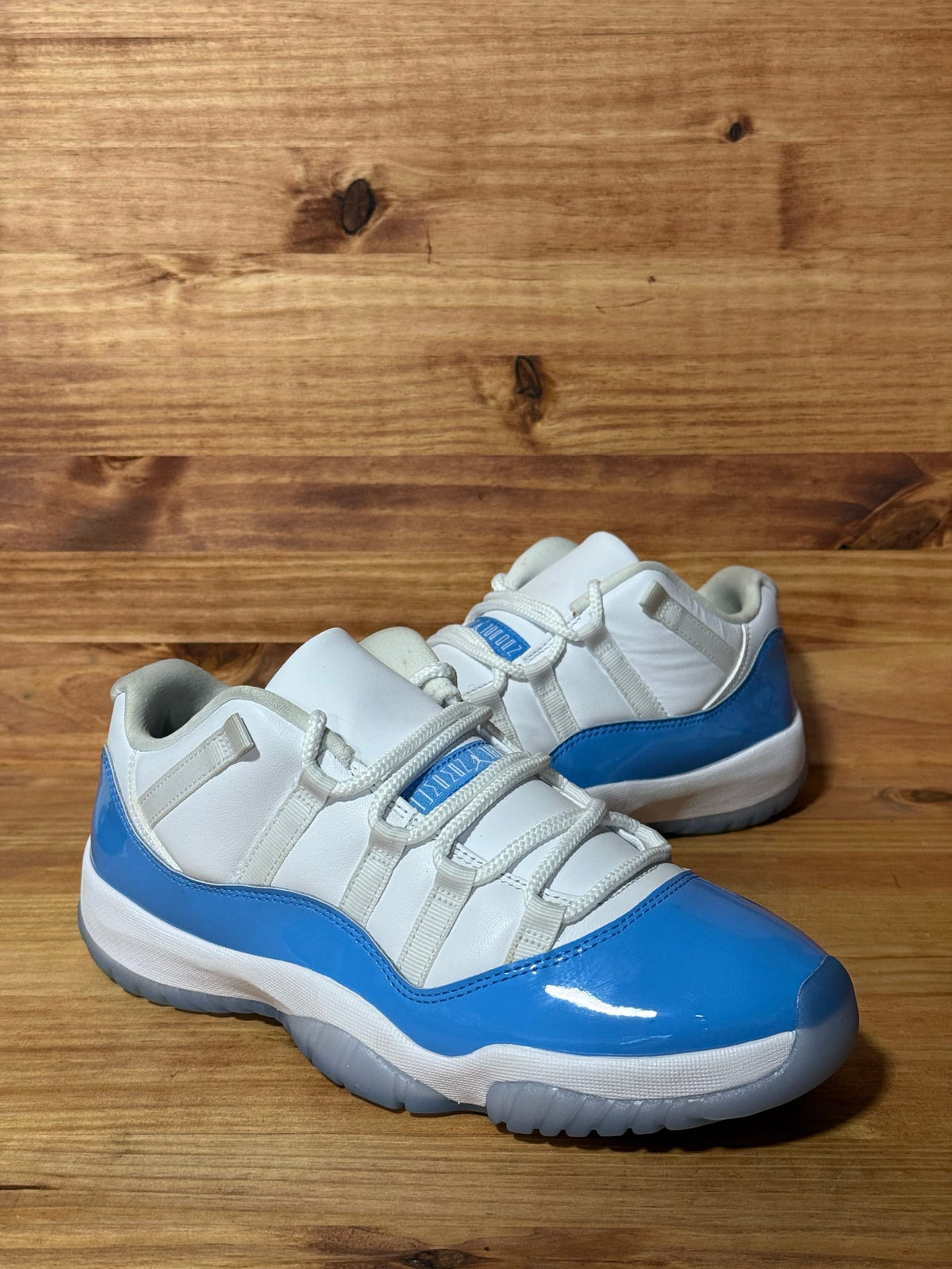 Jordan 11 Retro Low University Blue (2026) - Size 9