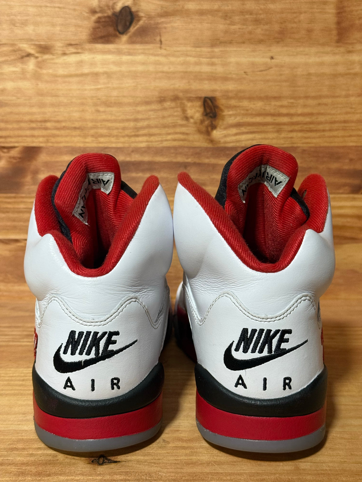 Jordan 5 Retro Fire Red Black Tongue (2025)