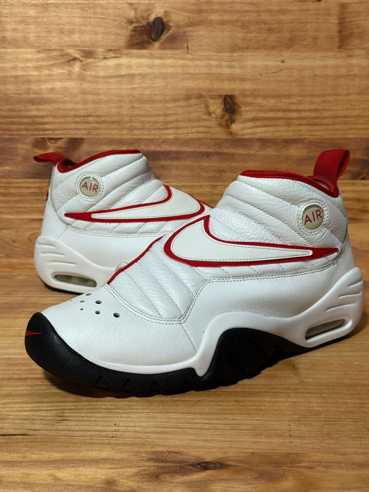 Nike Shake N'Destrukt White Red