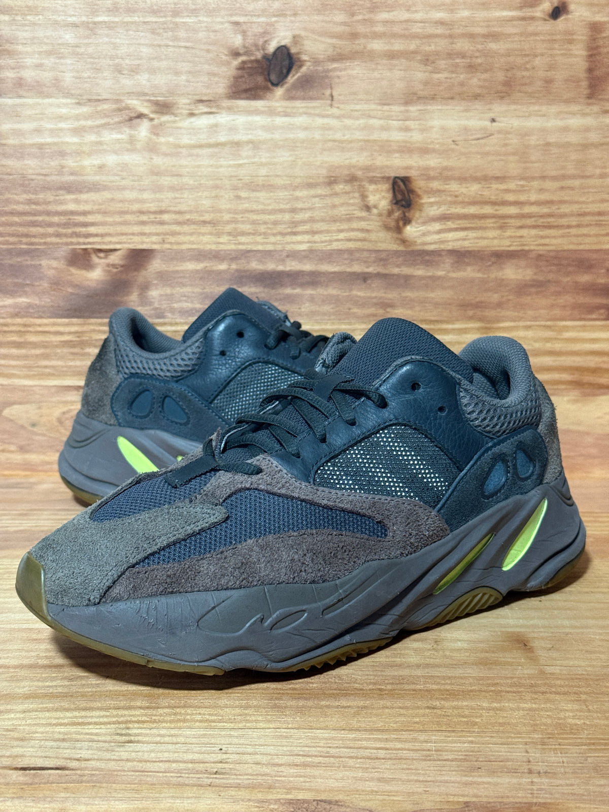 adidas Yeezy Boost 700 Mauve