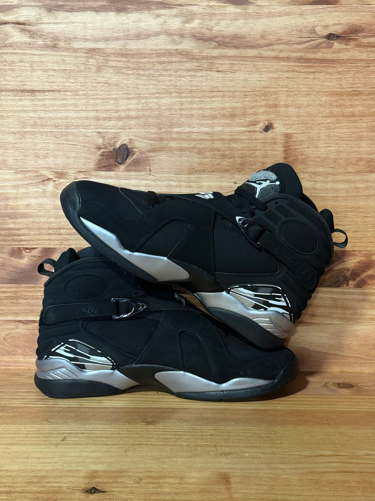 Jordan 8 Retro Chrome (2026) - Size 10.5